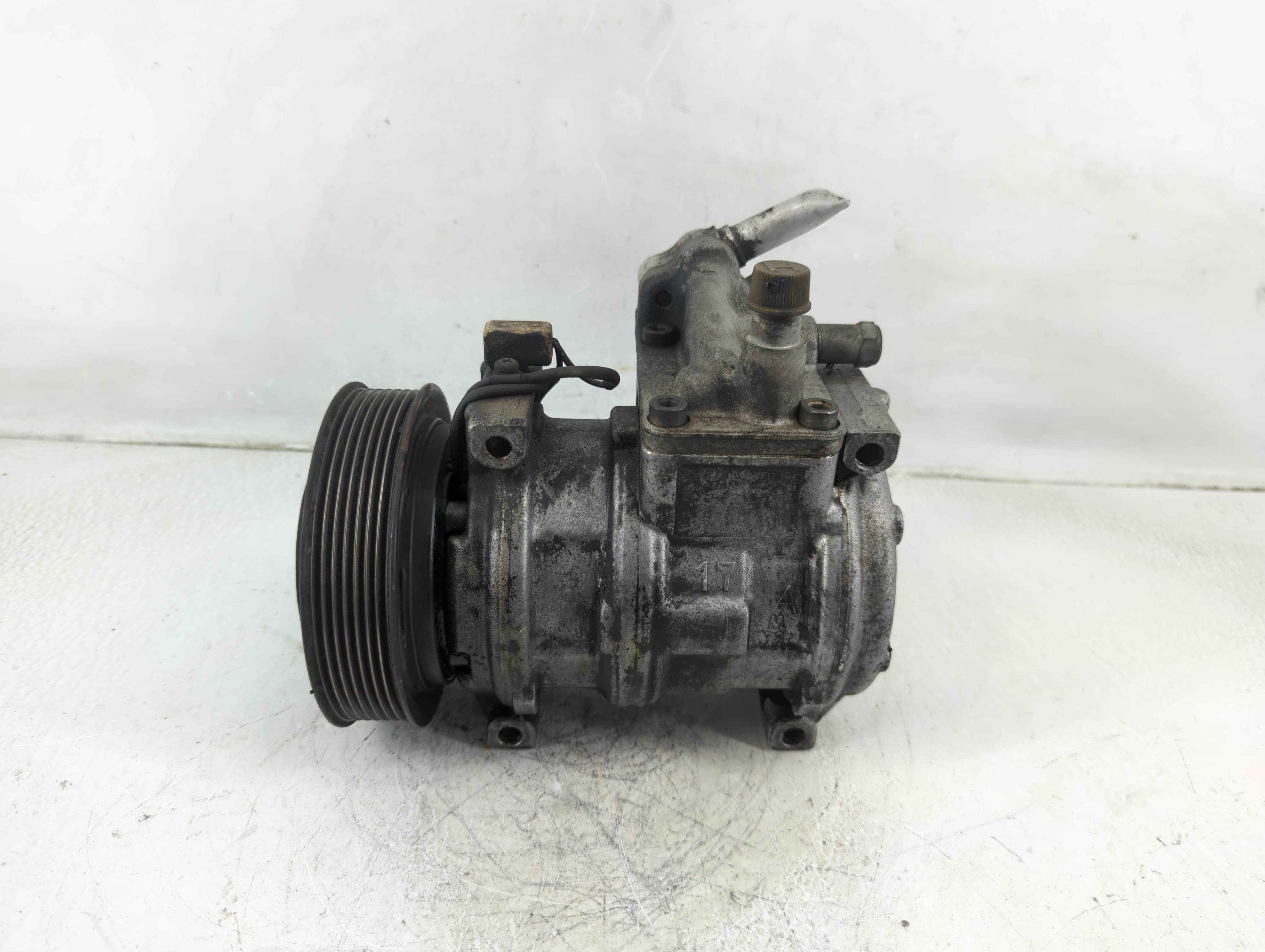 1994-1997 Jeep Grand Cherokee Air Conditioning A/c Ac Compressor Oem 1190655 - Oemusedautoparts1.com