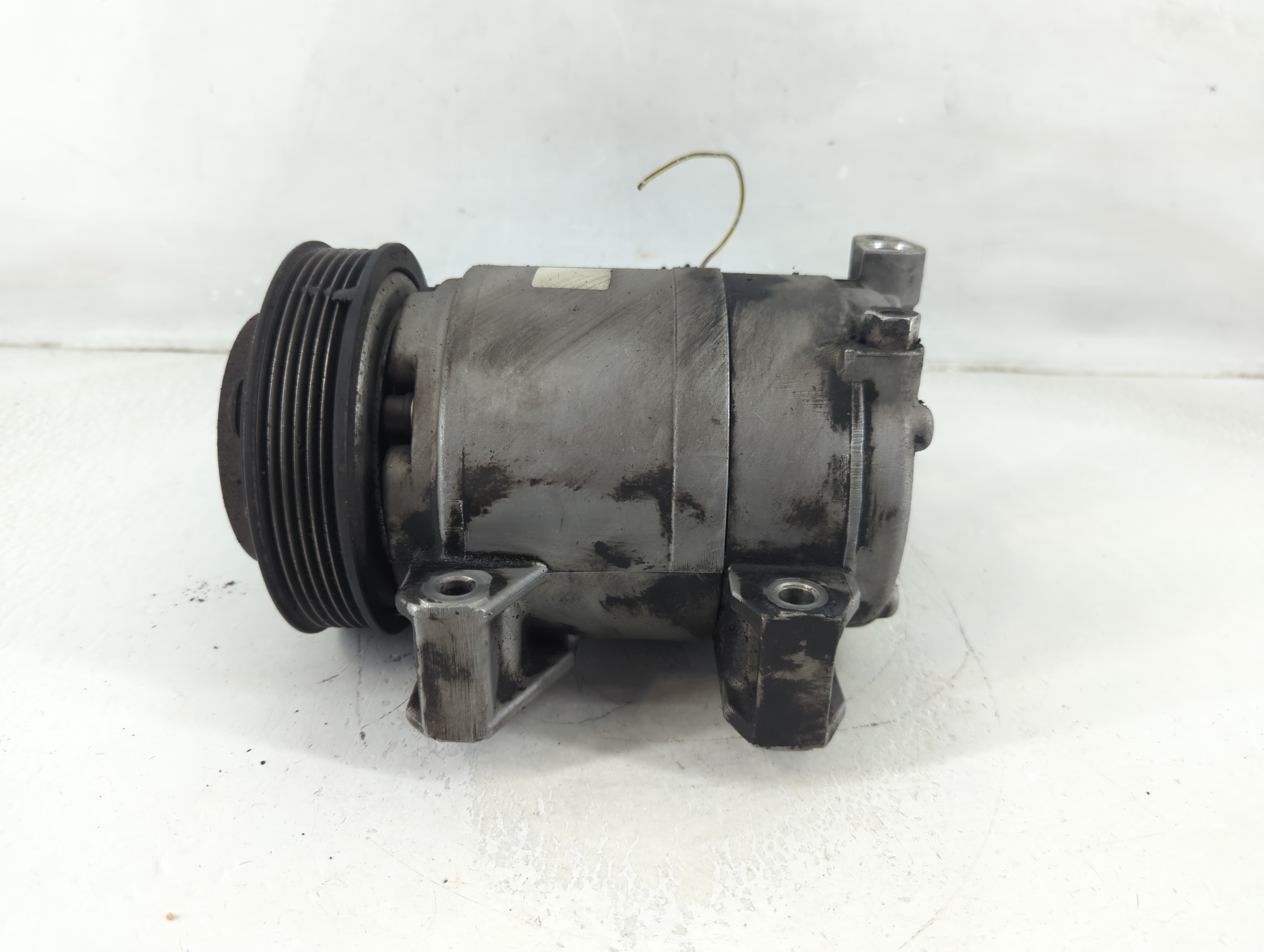 2002-2006 Nissan Altima Air Conditioning A/c Ac Compressor Oem 1190721 - Oemusedautoparts1.com