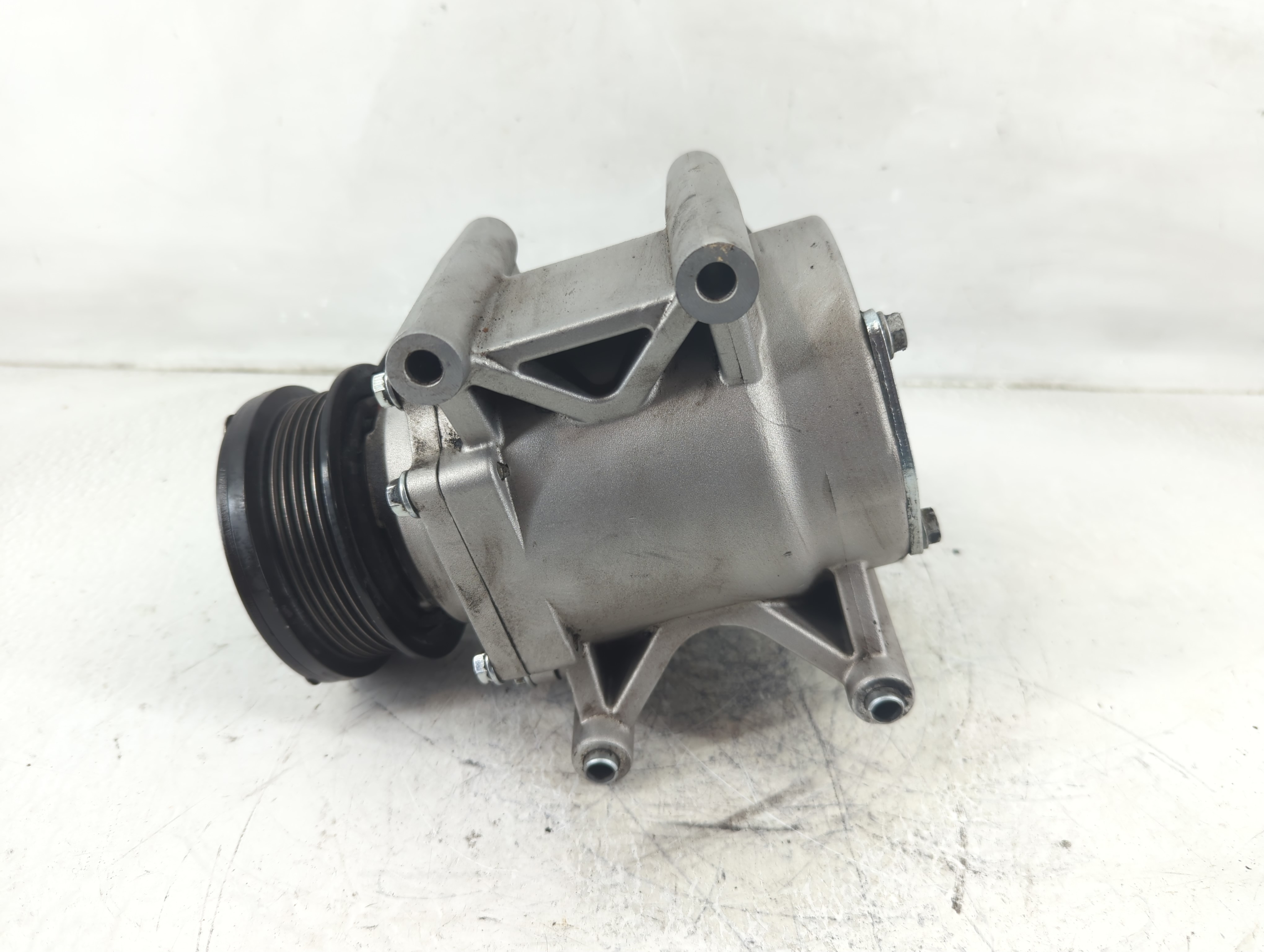 2000-2005 Jaguar S-type Air Conditioning A/c Ac Compressor Oem 1190725 - Oemusedautoparts1.com