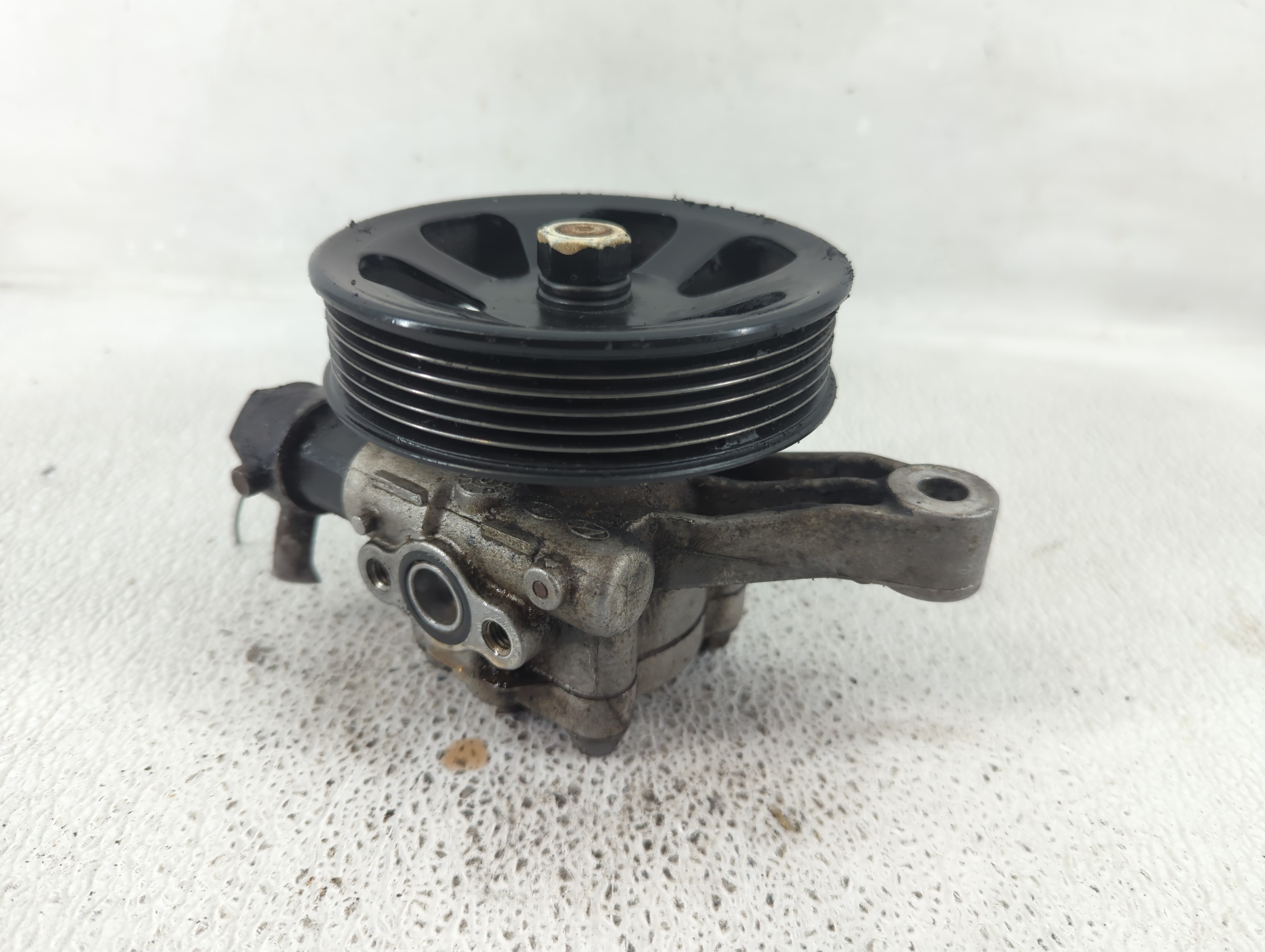 2011-2013 Kia Sorento Power Steering Column Pump Oem 1190735 - Oemusedautoparts1.com