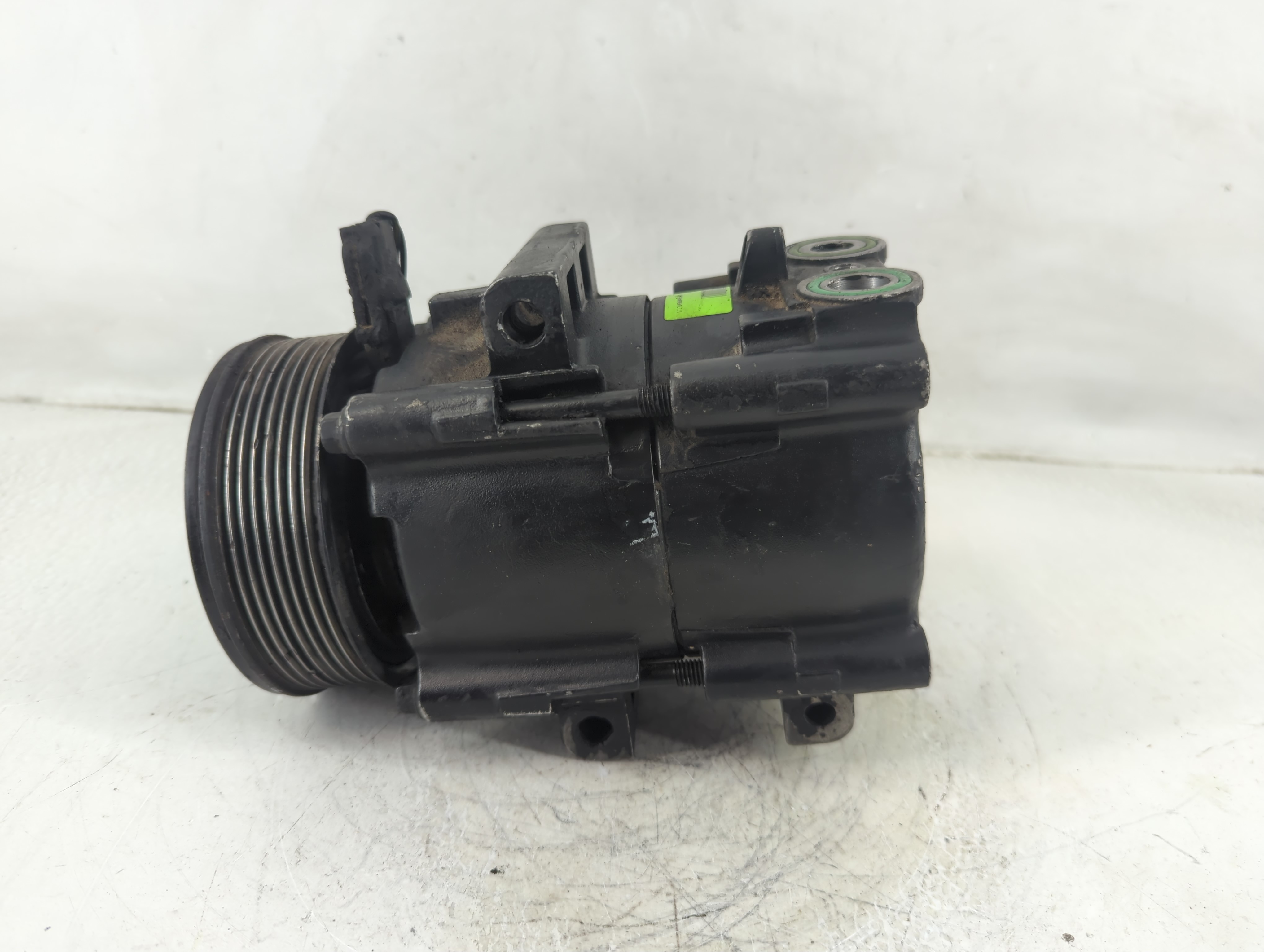1997-2002 Ford Expedition Air Conditioning A/c Ac Compressor Oem 1190755 - Oemusedautoparts1.com