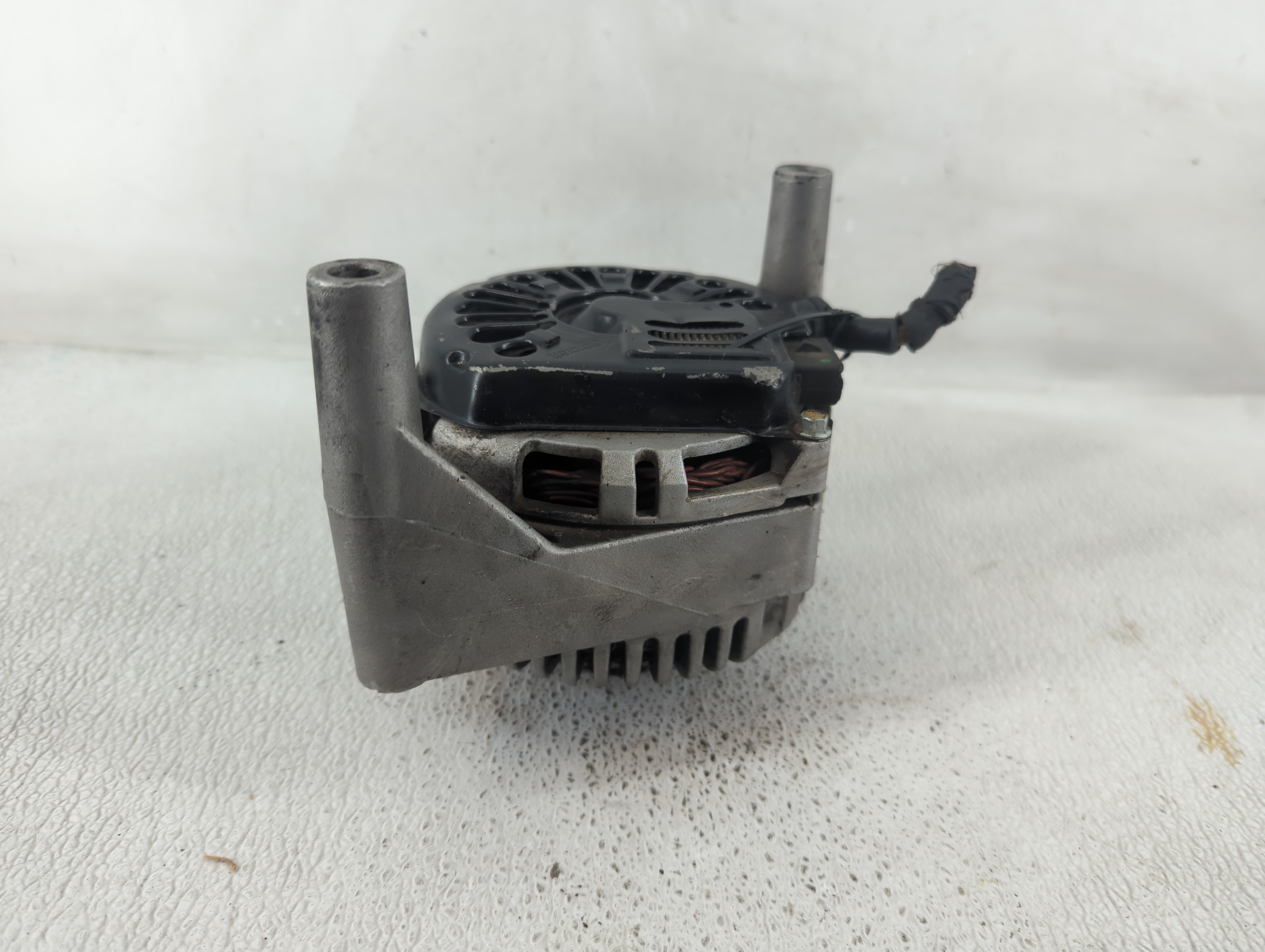 1996-1999 Ford Taurus Alternator Generator Charging Assembly Engine Oem 1190788 - Oemusedautoparts1.com