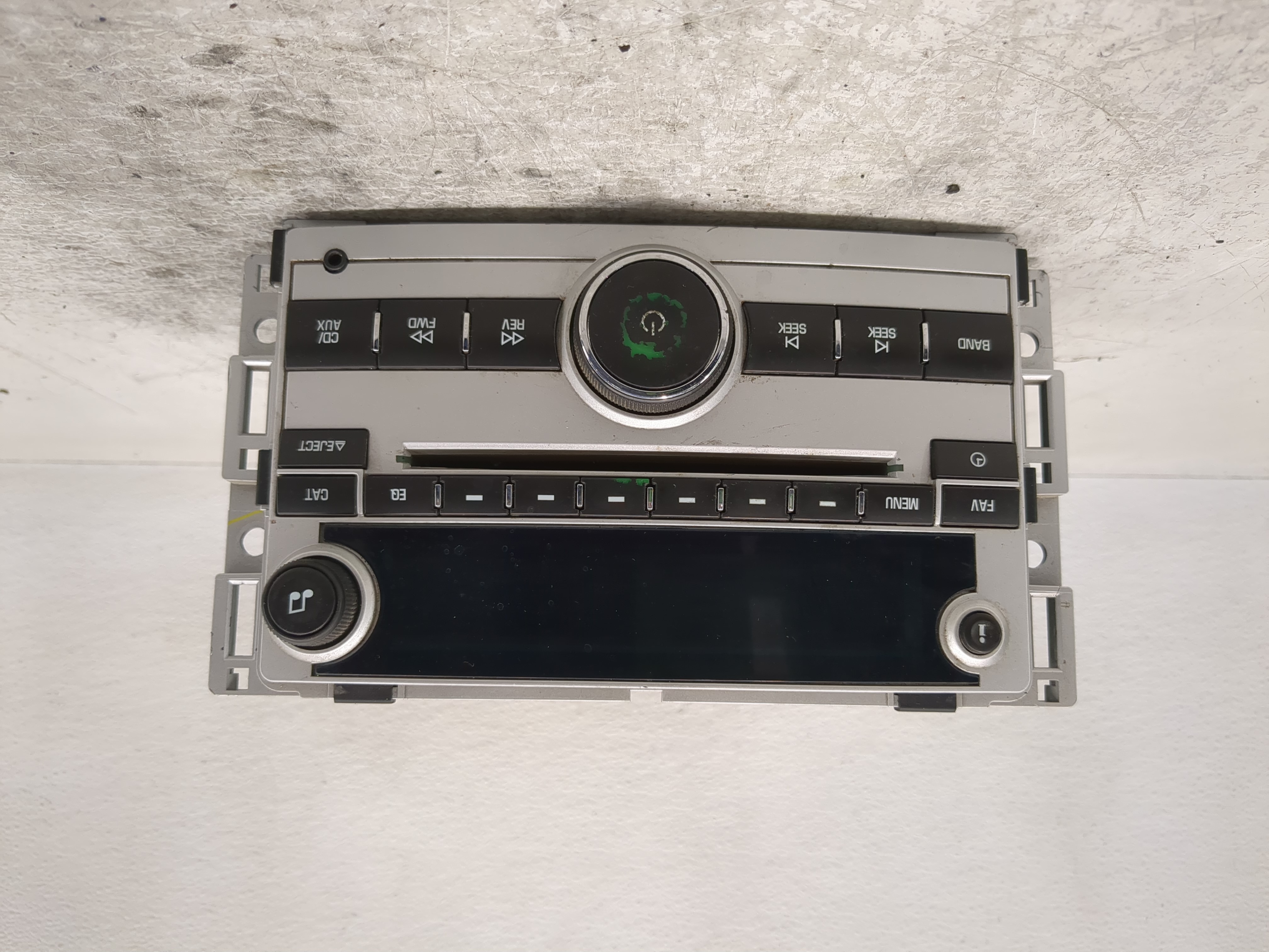 Picture of 2008-2010 Chevrolet Malibu Am Fm Cd Player Radio Receiver 1190836