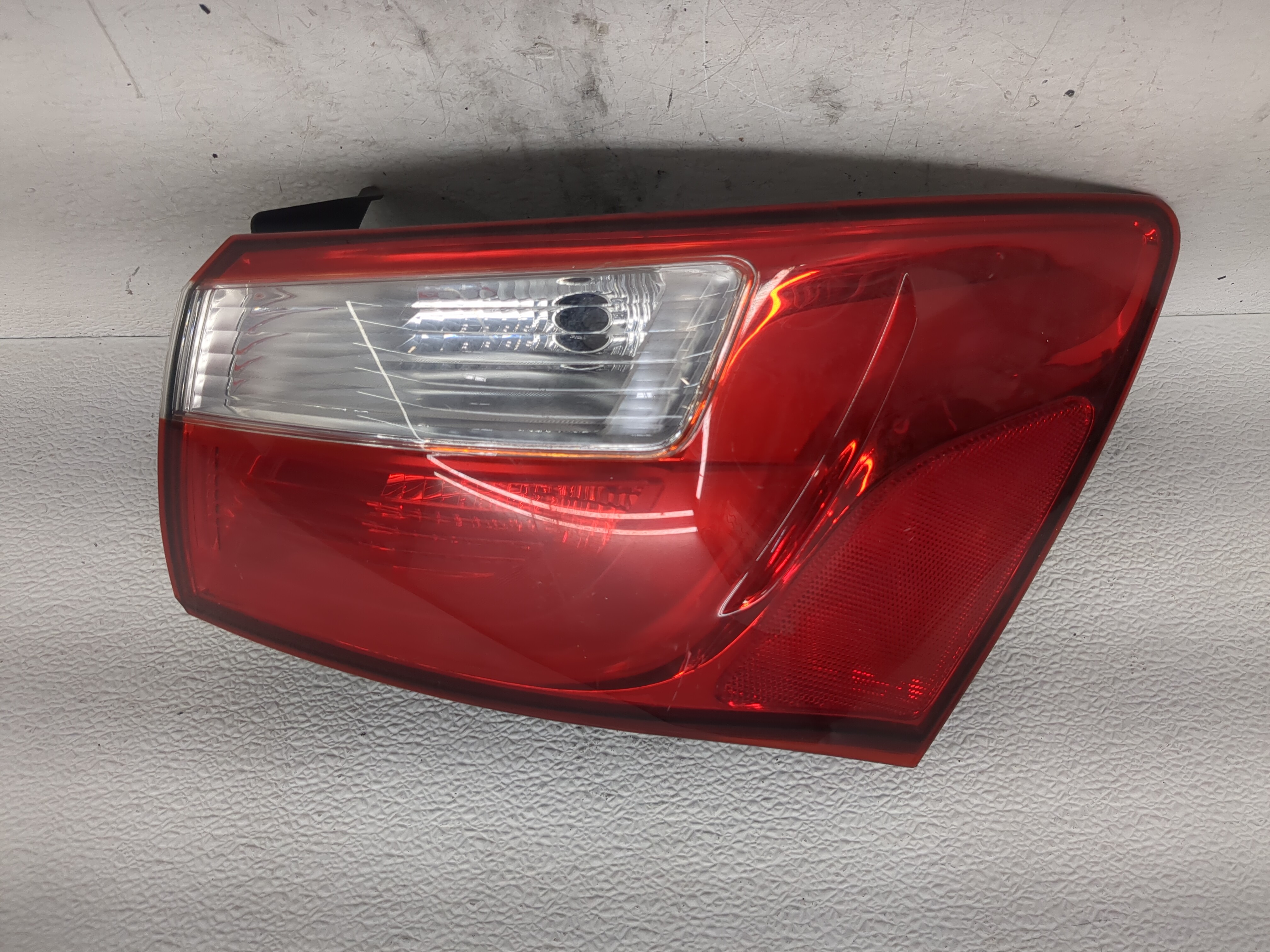 Picture of 2012-2017 Kia Rio Driver Left Side Tail Light Taillight Oem 1190847