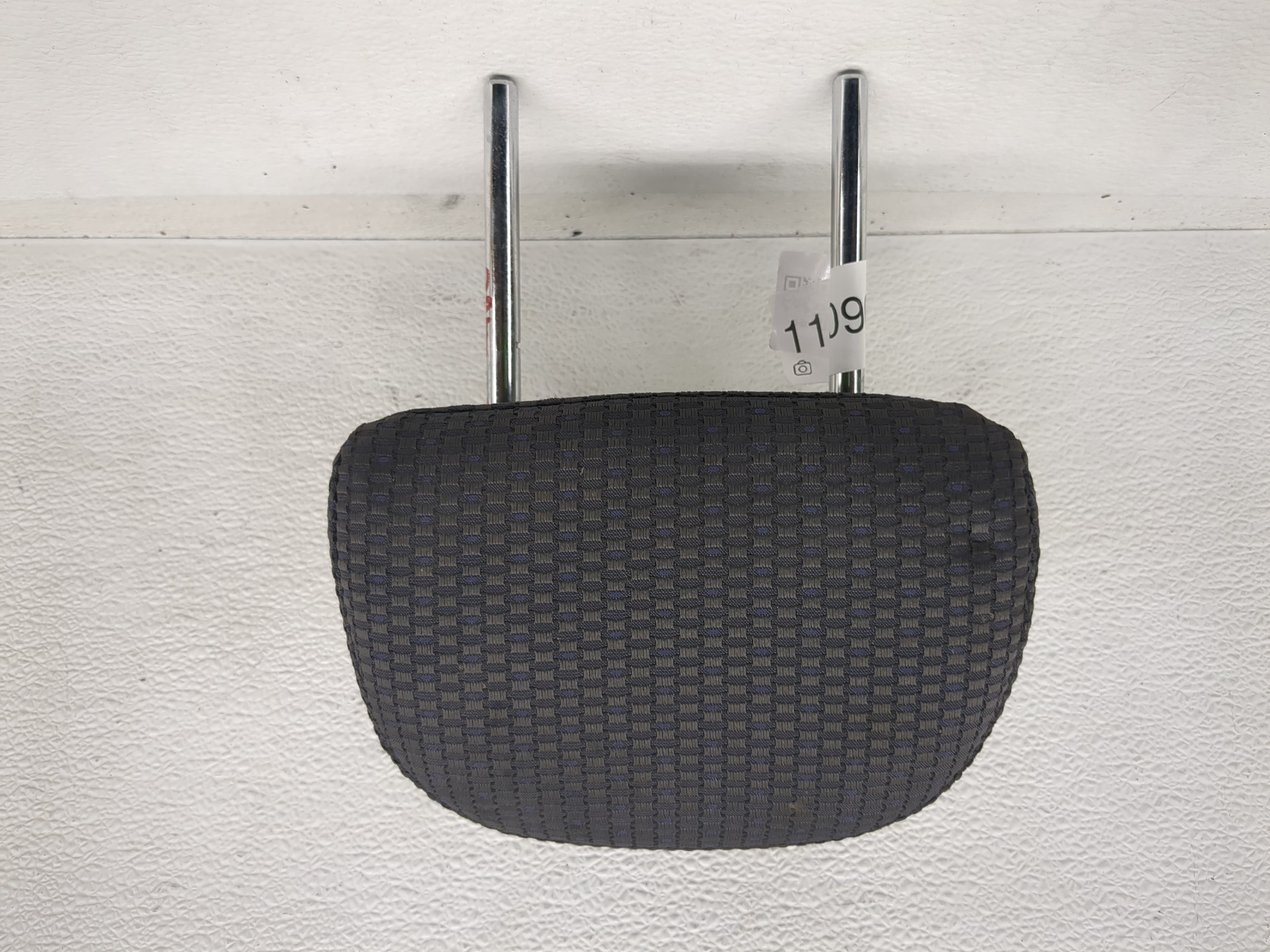 Picture of 2007-2007 Nissan Versa Headrest Head Rest Front Driver Passenger Seat 1190903