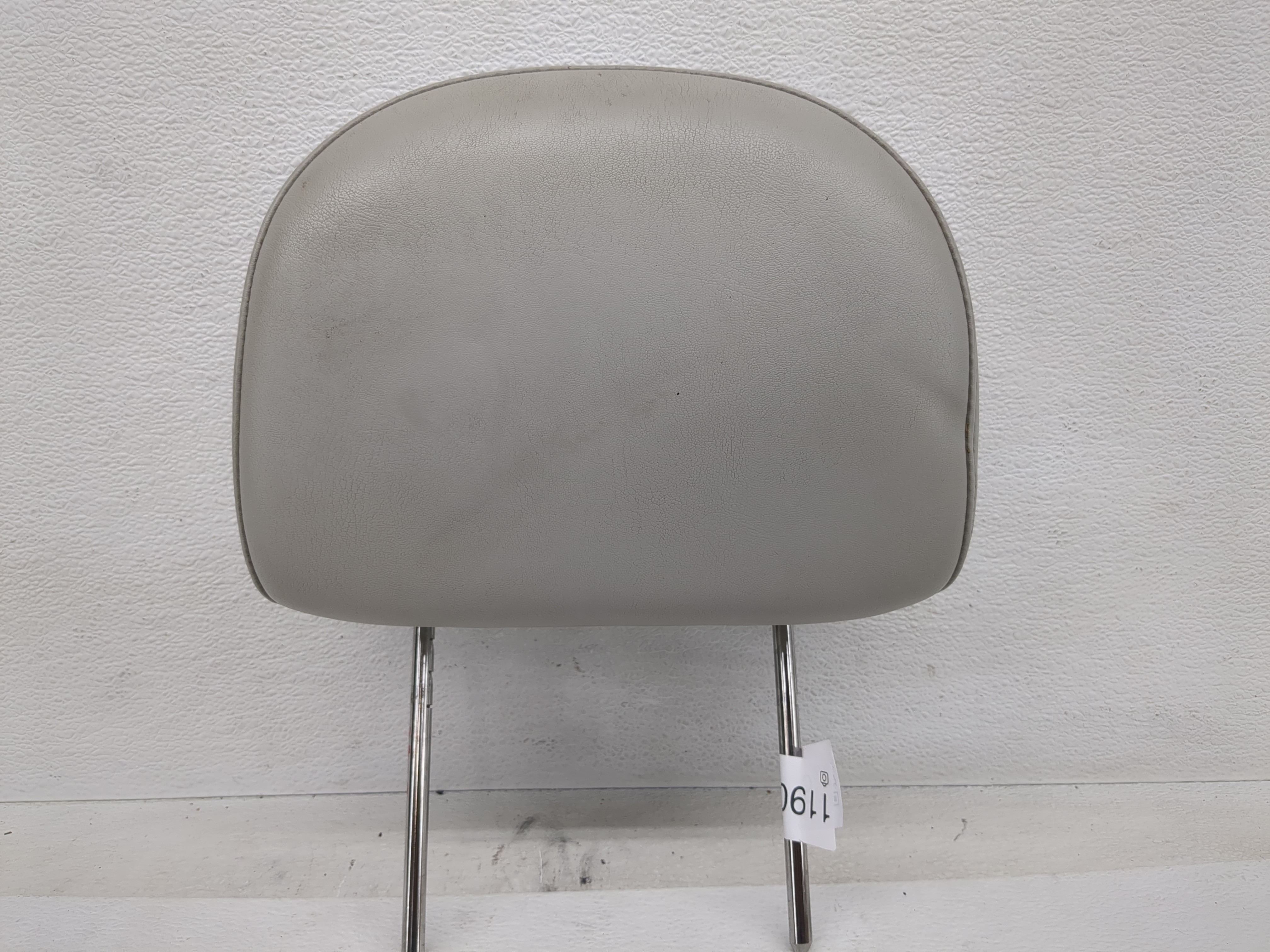 Picture of 2014 Chevrolet Impala Headrest Head Rest Front Driver Passenger Seat 1190925
