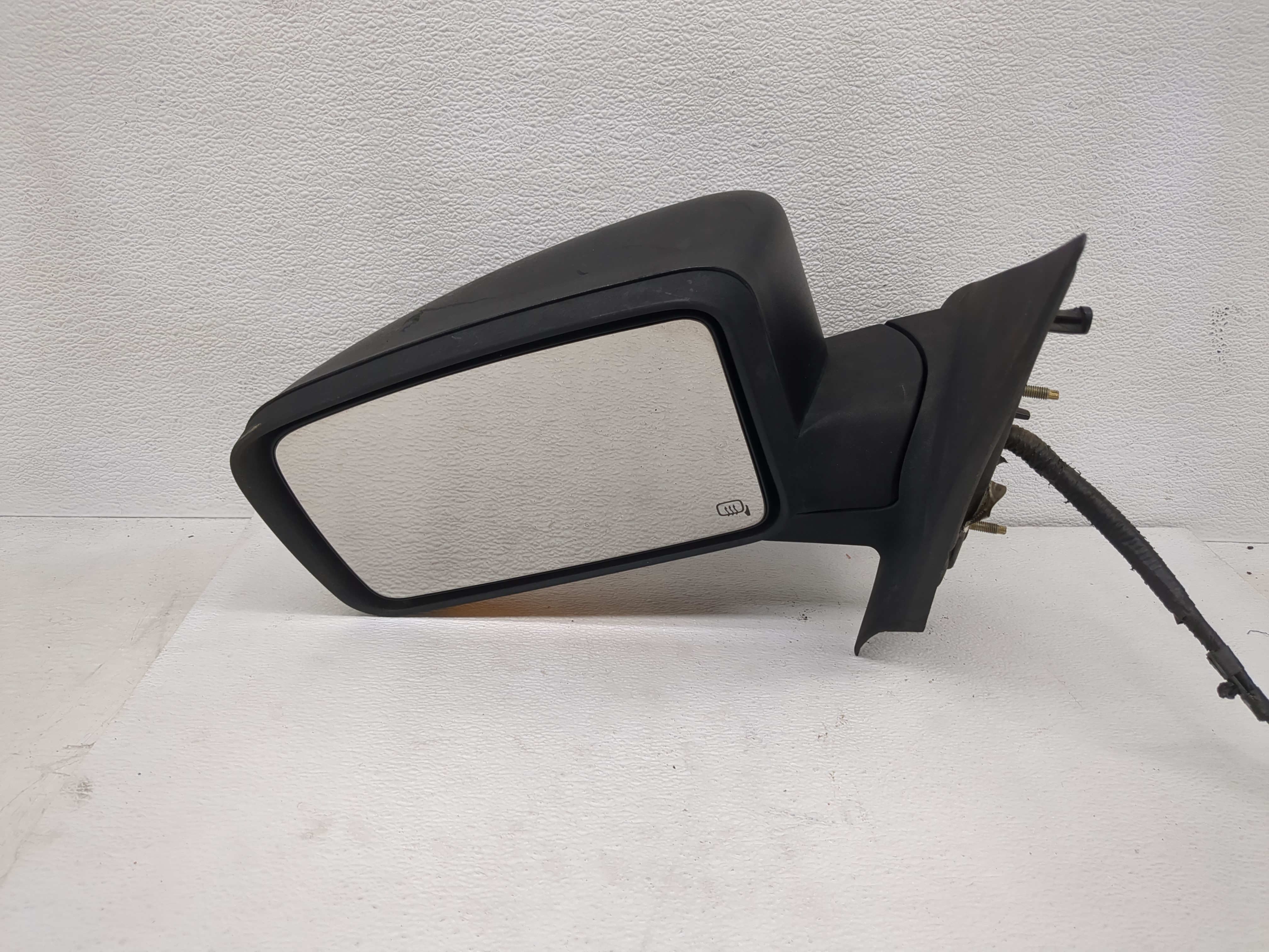 Picture of 2004 Ford Expedition Driver Left Side View Power Door Mirror Black 1190931