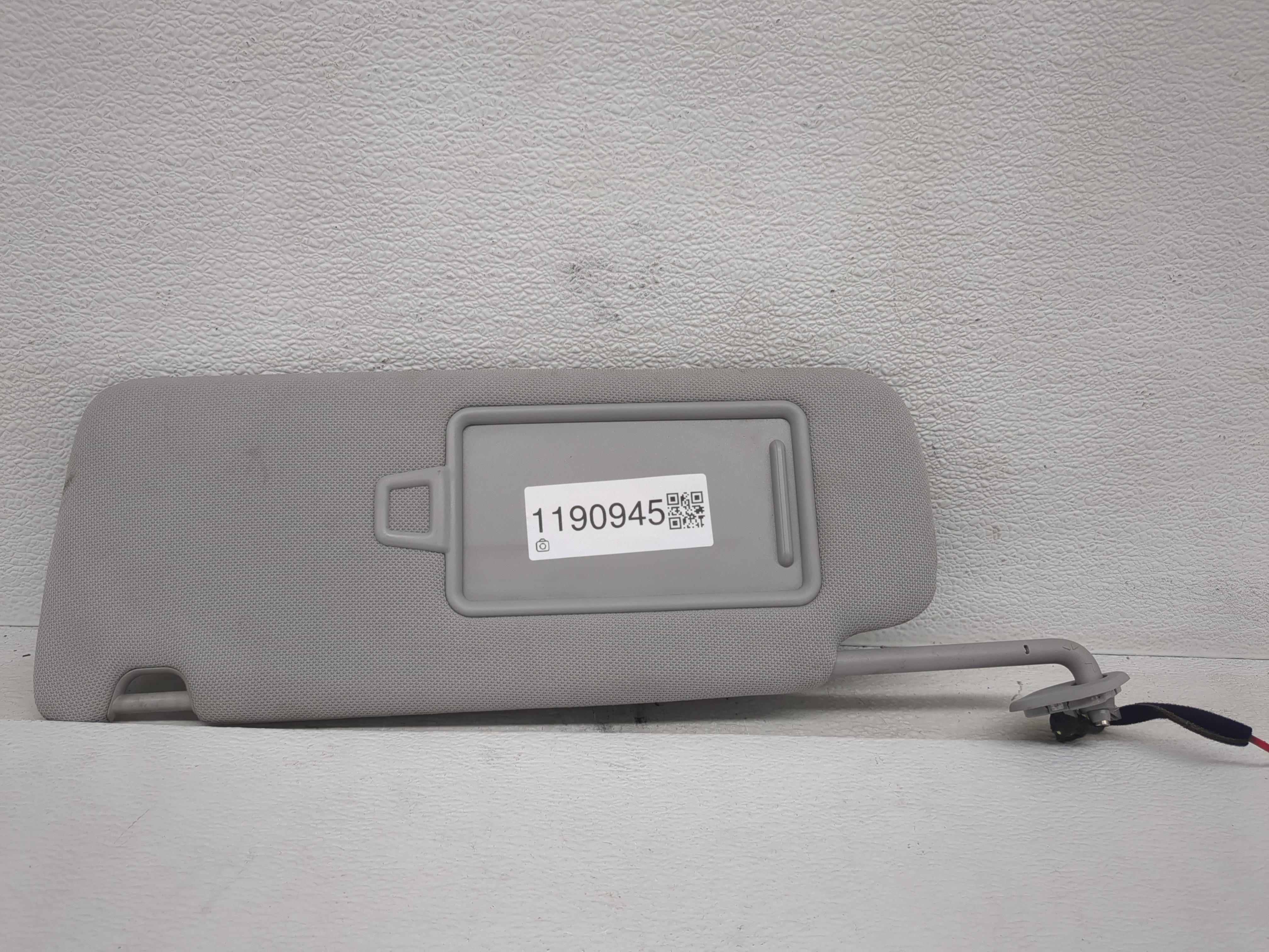 2015-2019 Hyundai Sonata Passenger Sun Visor Mirror Right Sunvisor Grey 1190945 - Oemusedautoparts1.com