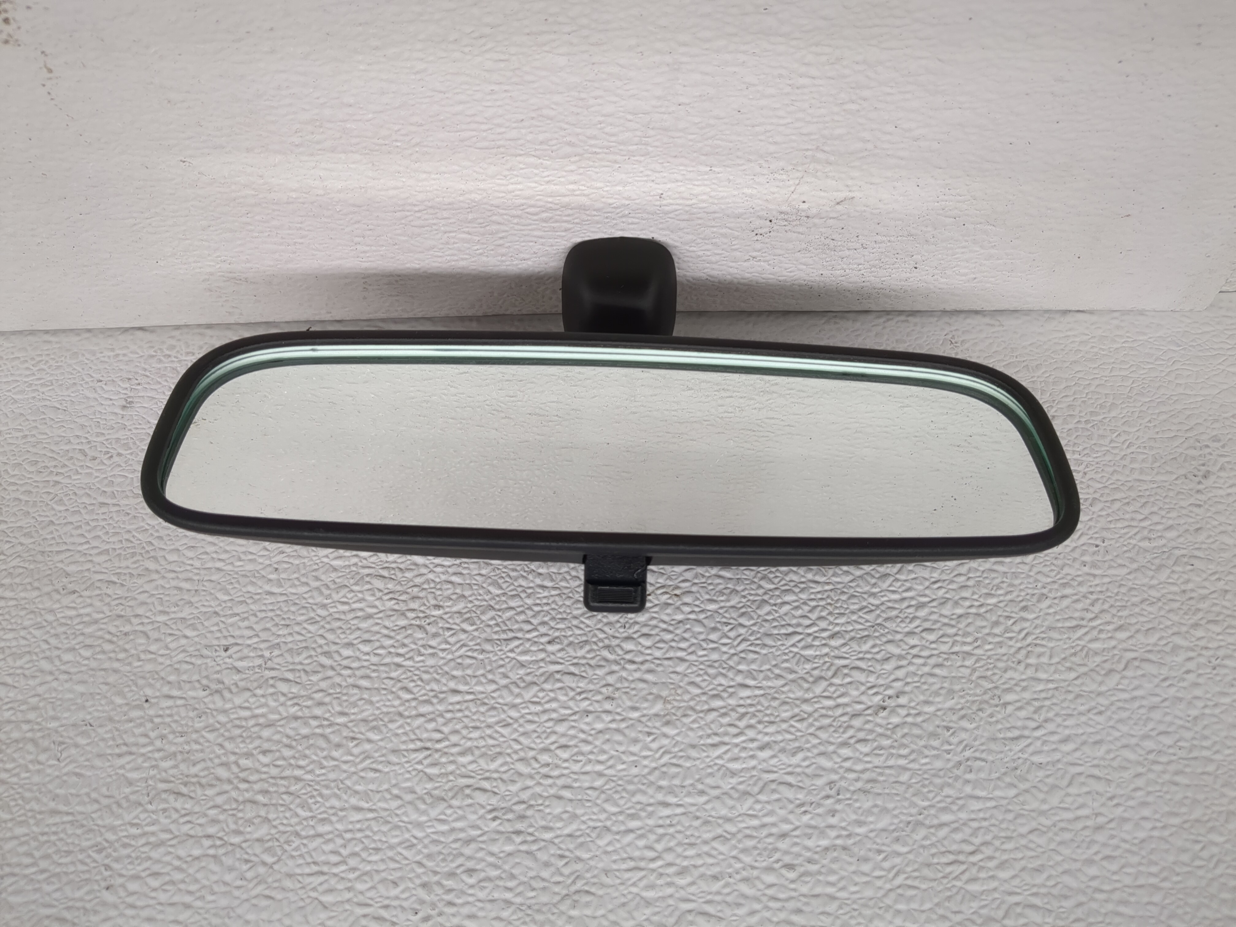 2001-2006 Hyundai Santa Fe Interior Rear View Mirror Oem 1190975 - Oemusedautoparts1.com