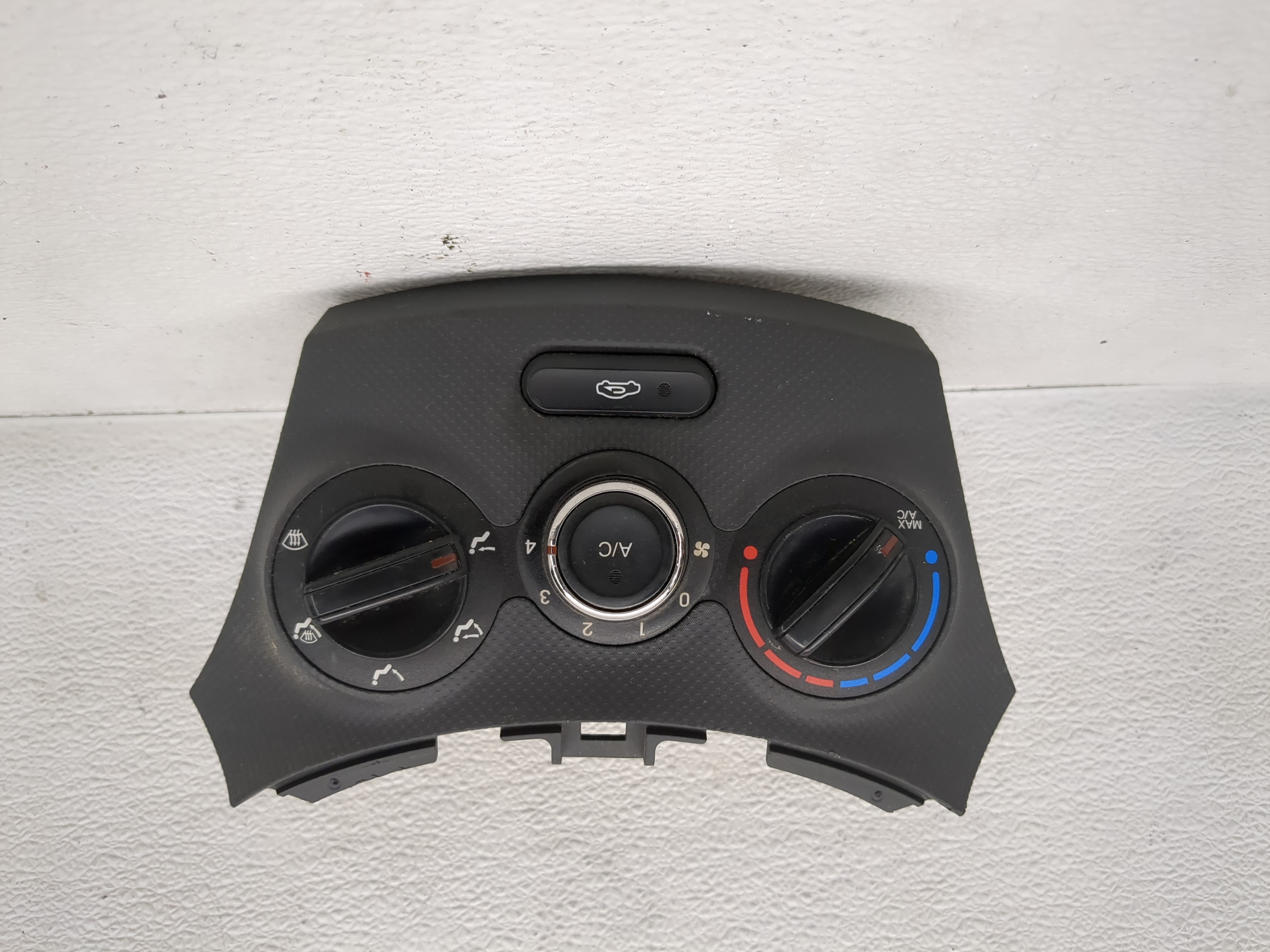 Picture of 2013-2014 Hyundai Accent Ac Heater Climate Control 1191074