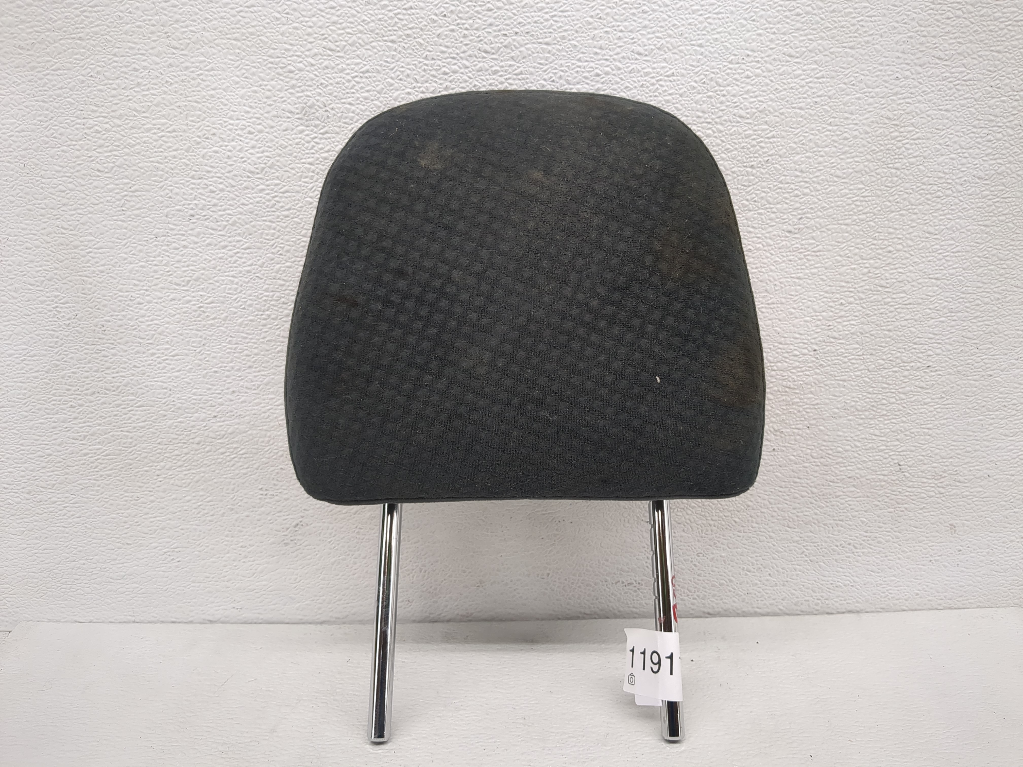 Picture of 2010-2010 Nissan Versa Headrest Head Rest Front Driver Passenger Seat 1191131
