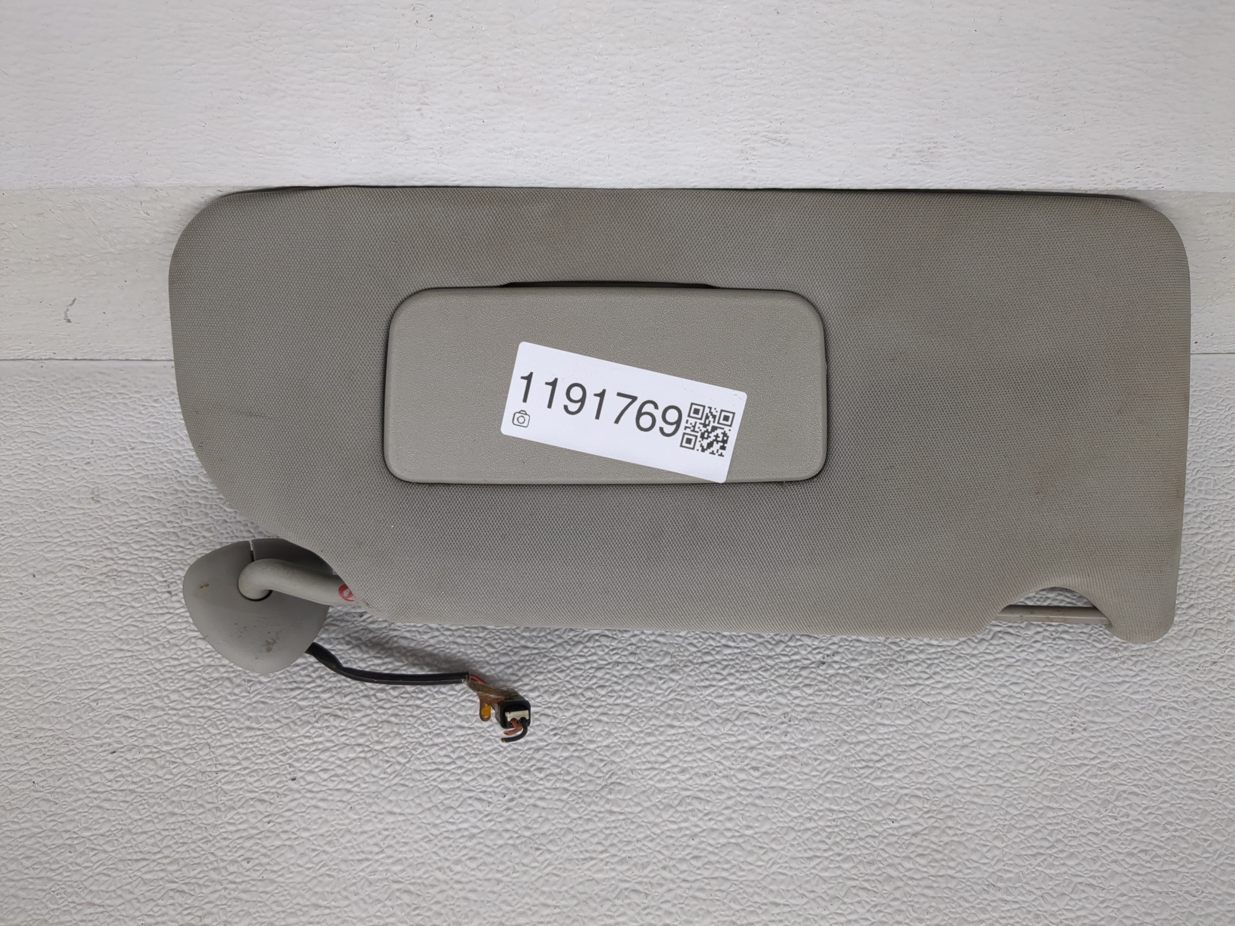 2005-2009 Buick Lacrosse Passenger Sun Visor Mirror Right Sunvisor Grey 1191769 - Oemusedautoparts1.com