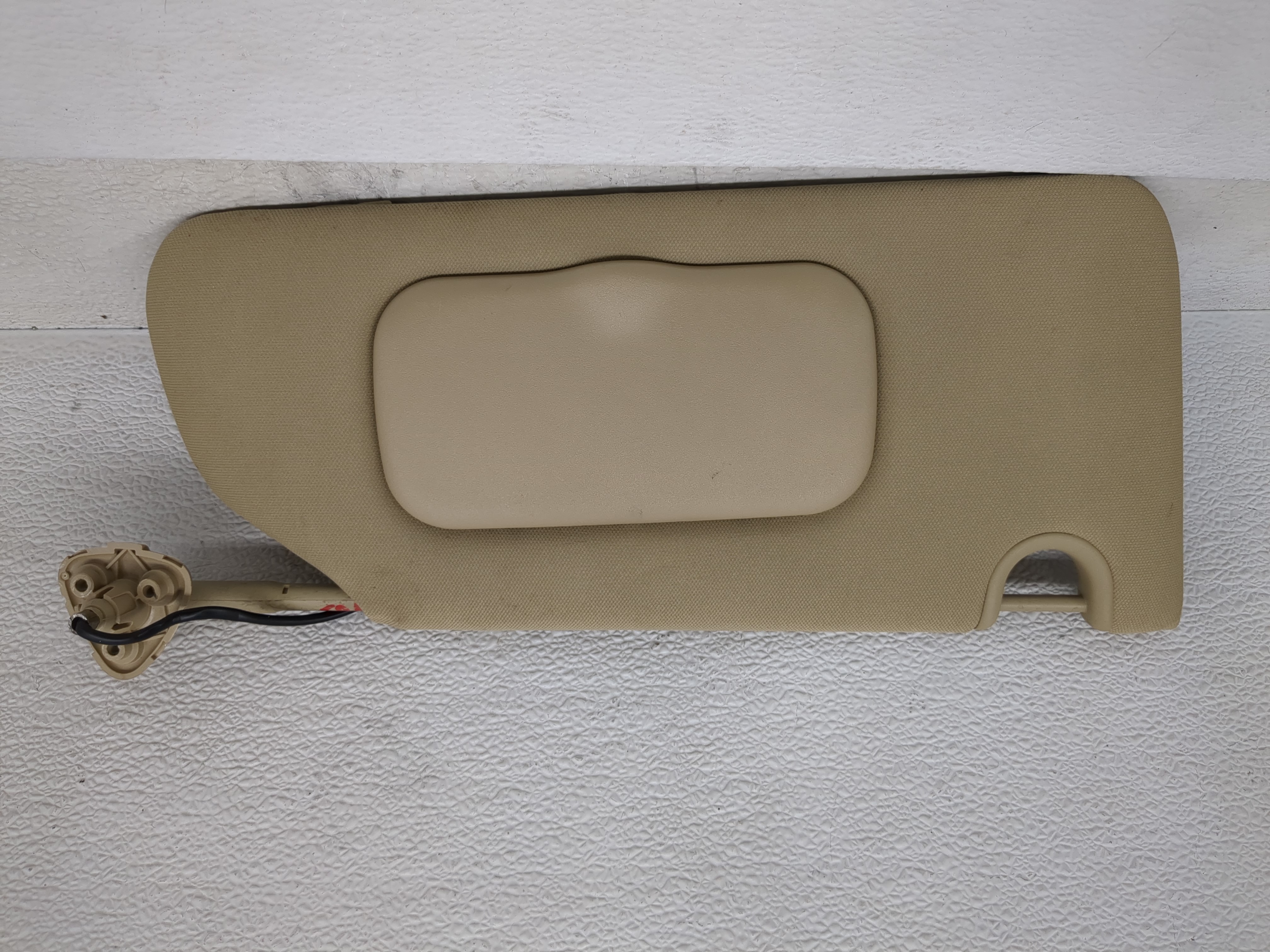 2006-2011 Buick Lucerne Passenger Sun Visor Mirror Right Sunvisor Beige 1191773 - Oemusedautoparts1.com