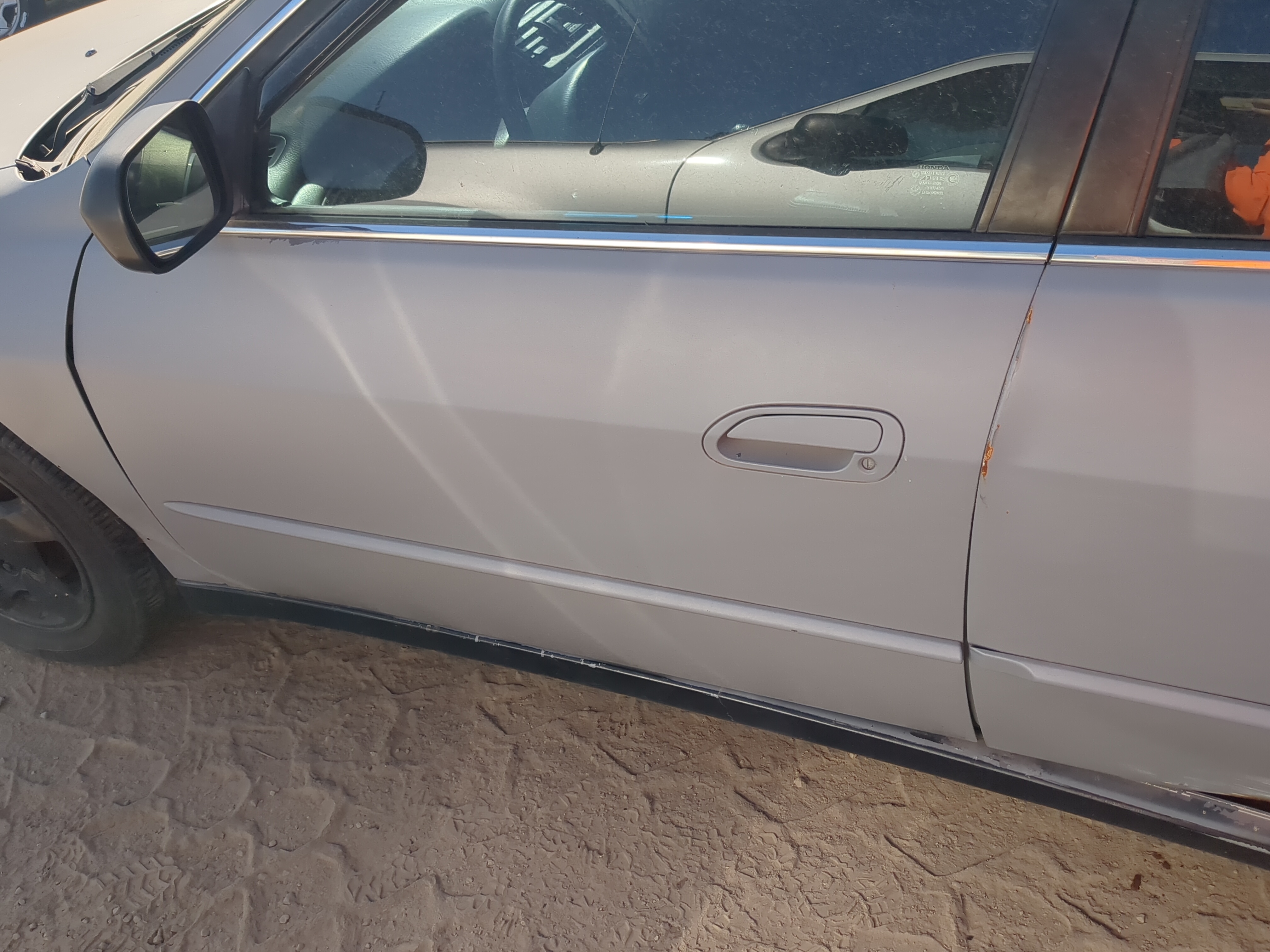 1998-2002 Honda Accord Driver Front Door Oem 1191869 - Oemusedautoparts1.com