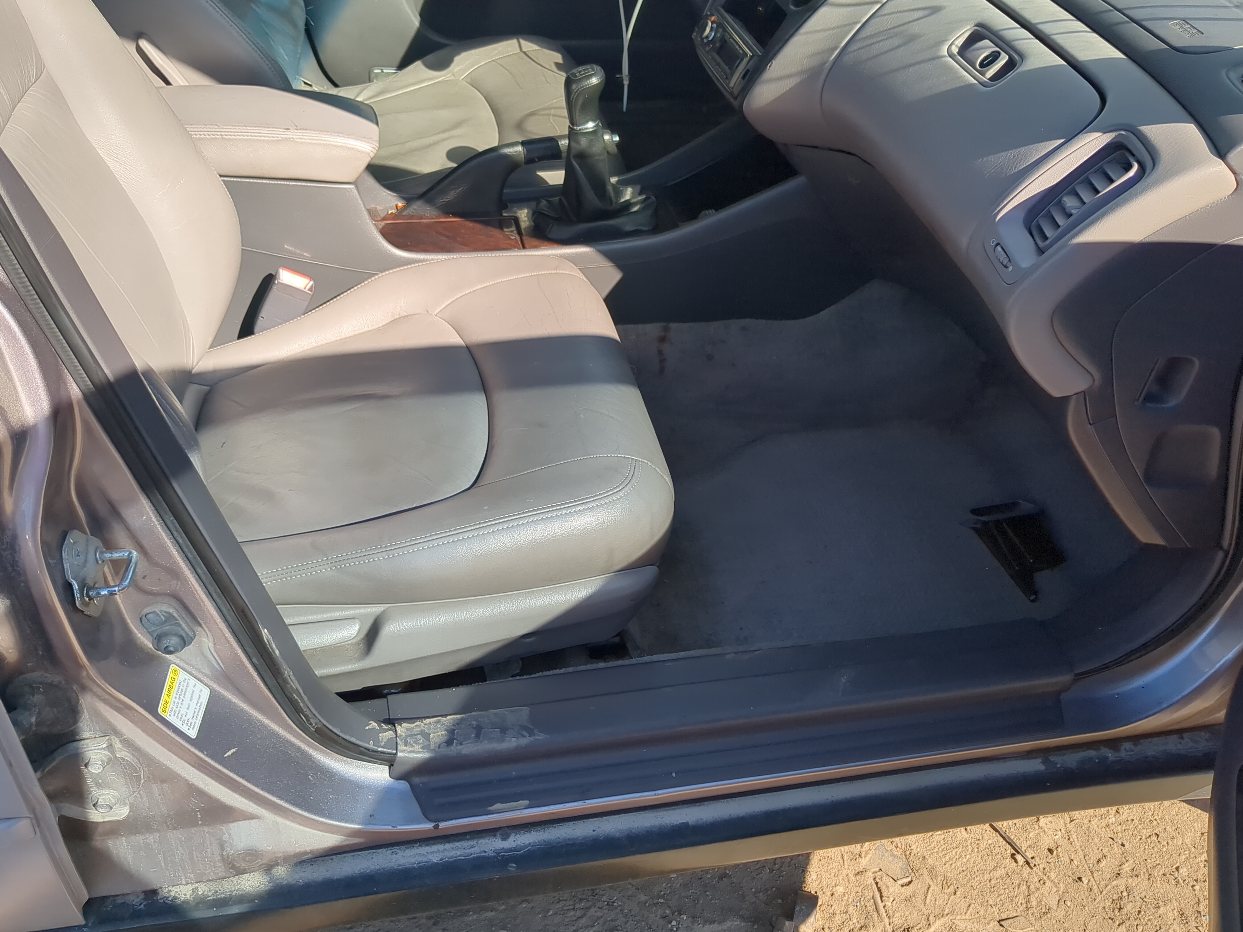 Picture of 2000-2002 Honda Accord Passenger Front Seat Oem 1191913