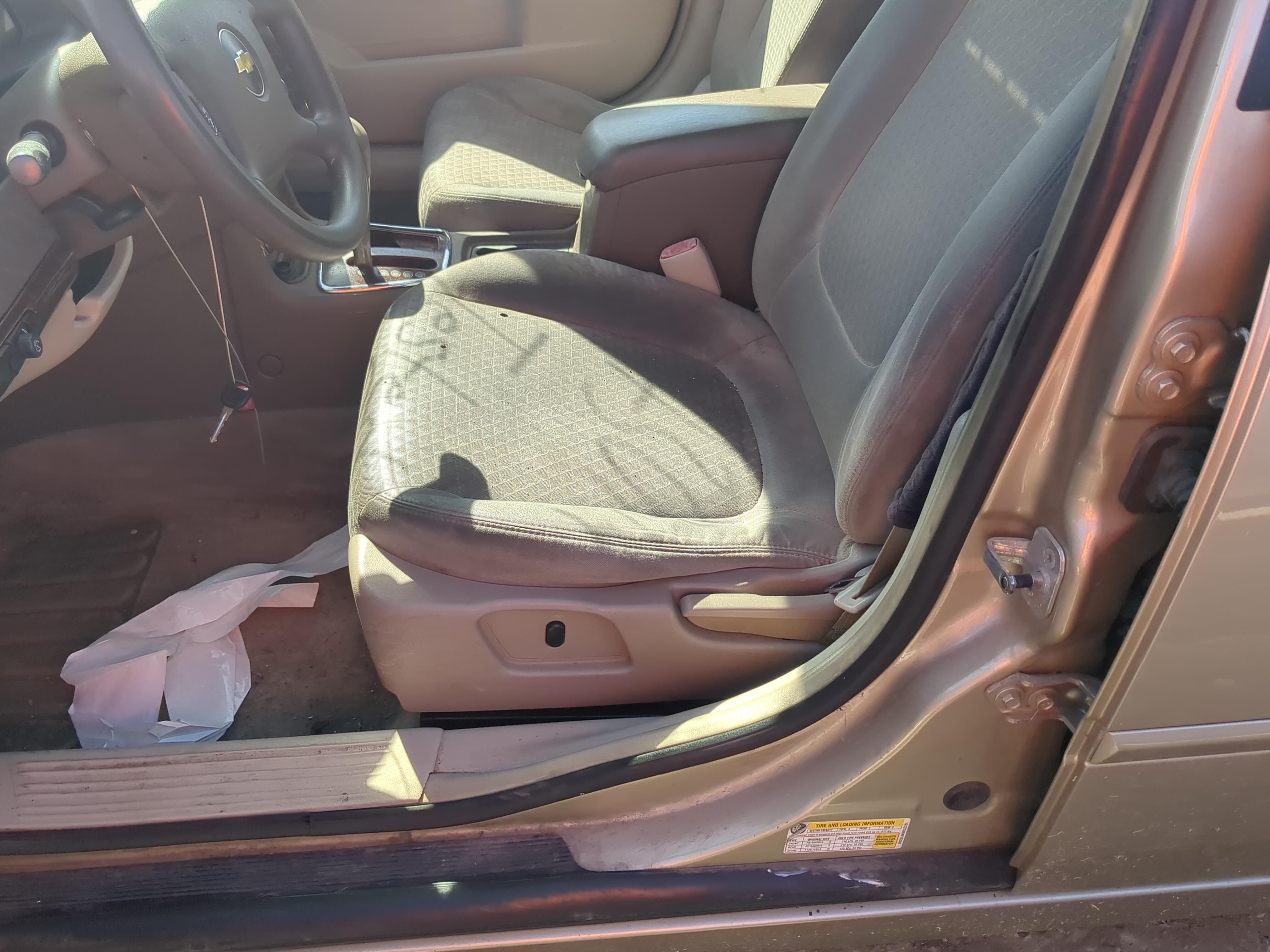 Picture of 2005-2006 Chevrolet Malibu Driver Front Seat Oem 1192082
