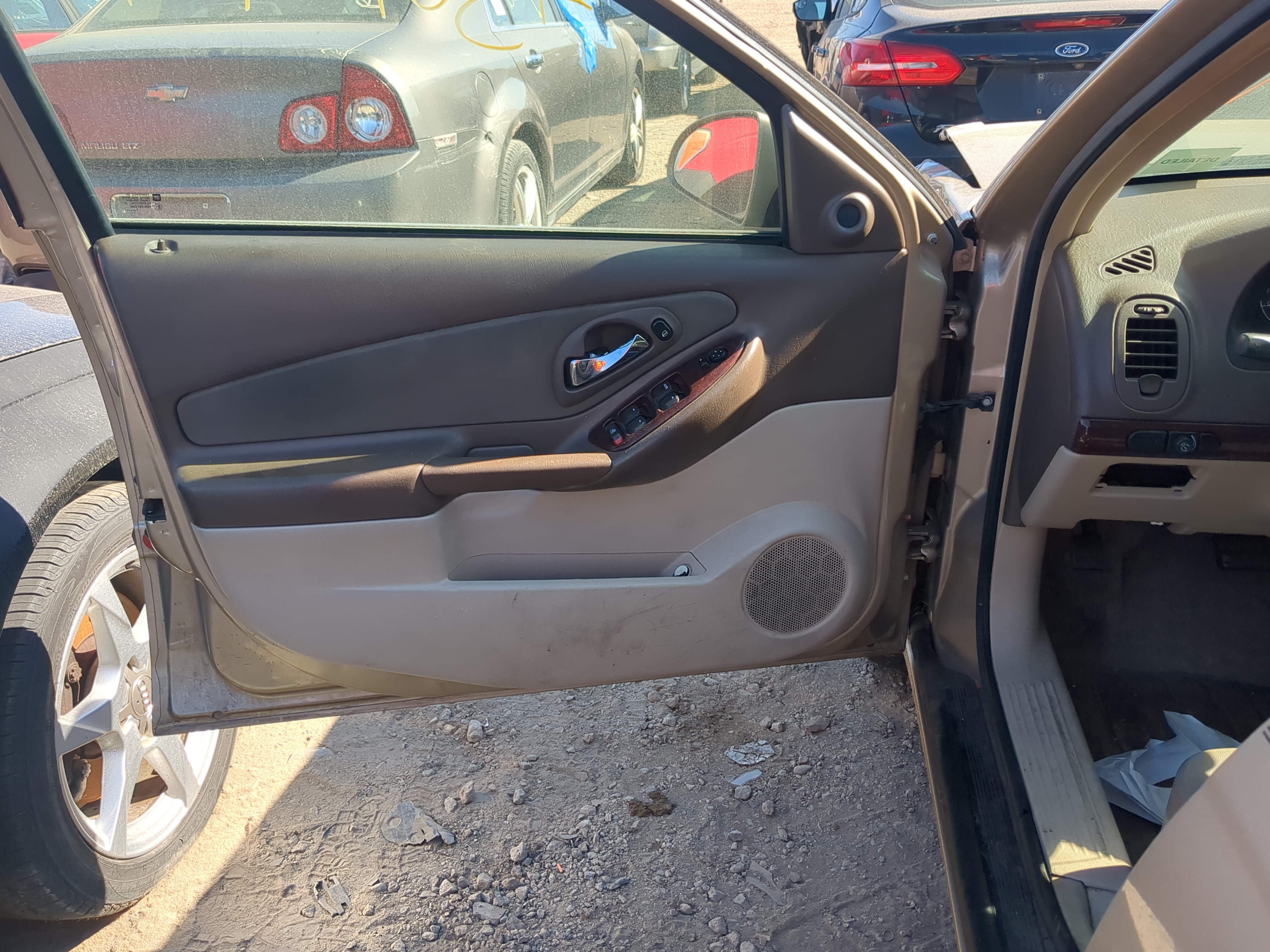 Picture of 2006 Chevrolet Malibu Front Left Driver Interior Door Panel Trim 1192119