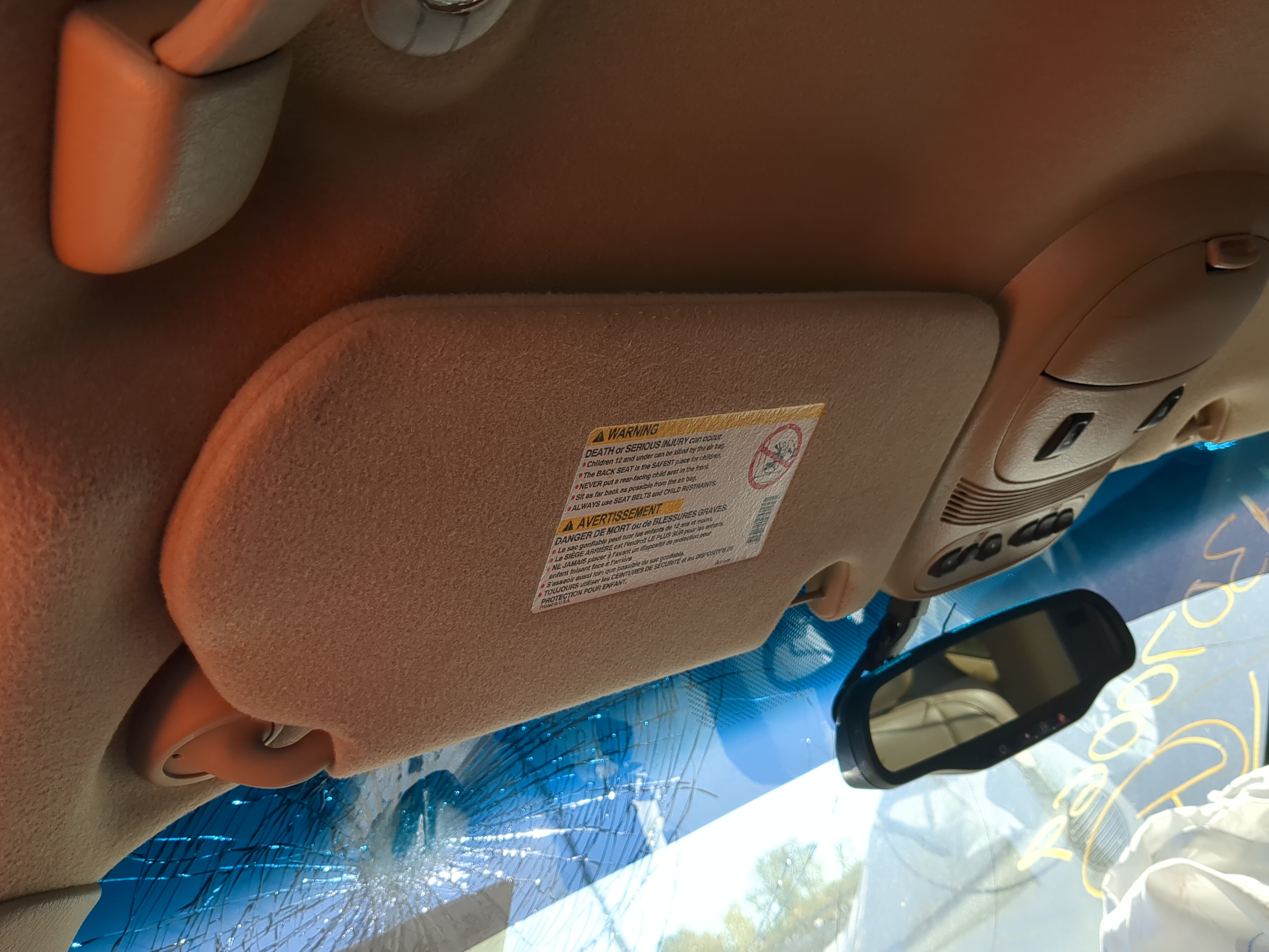 2002 Chevrolet Trailblazer Ext Driver Sun Visor Mirror Left Sunvisor 1192152 - Oemusedautoparts1.com