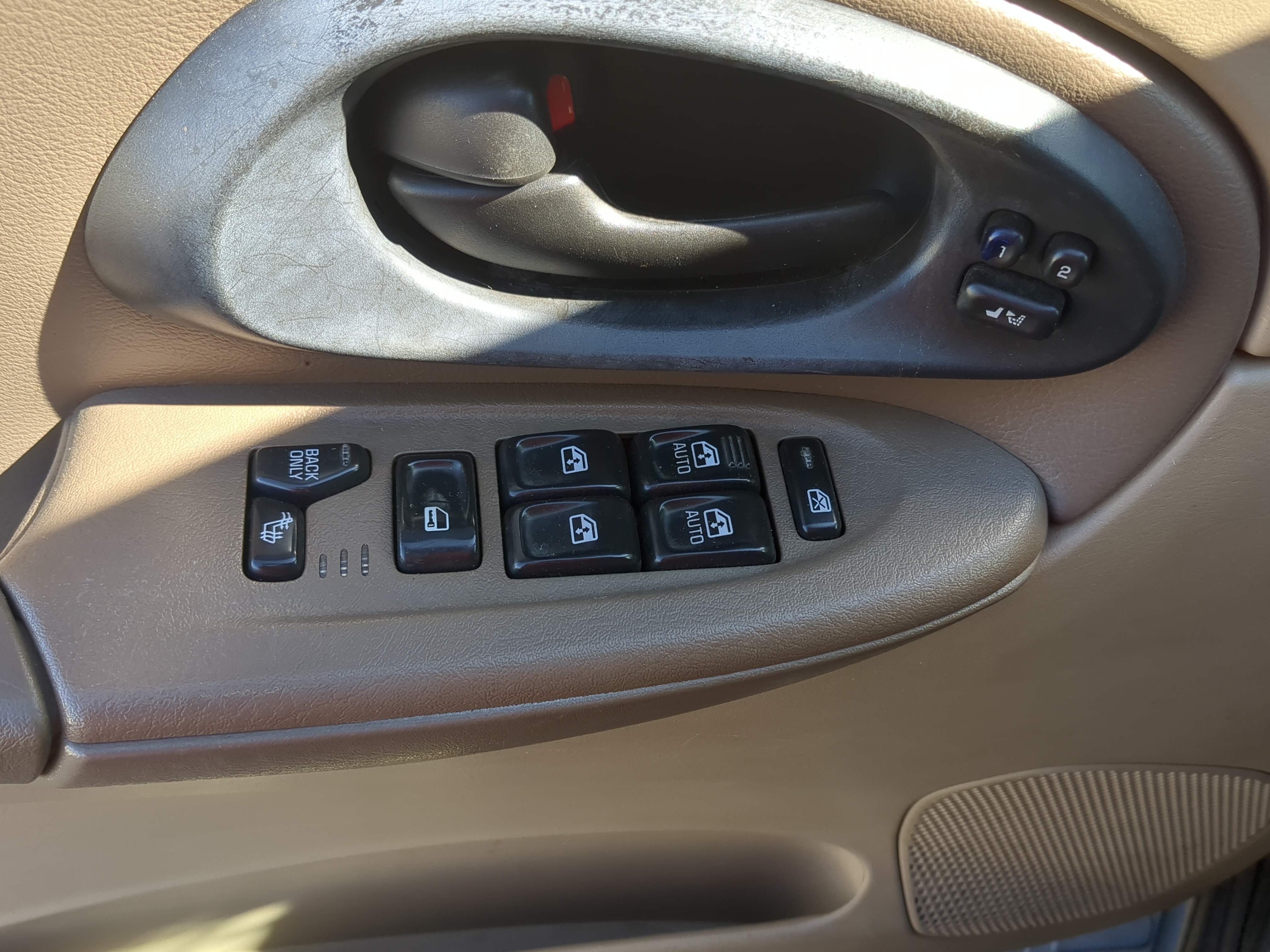 Picture of Power Window Switches 2004 CHEVROLET TRAILBLAZER EXT