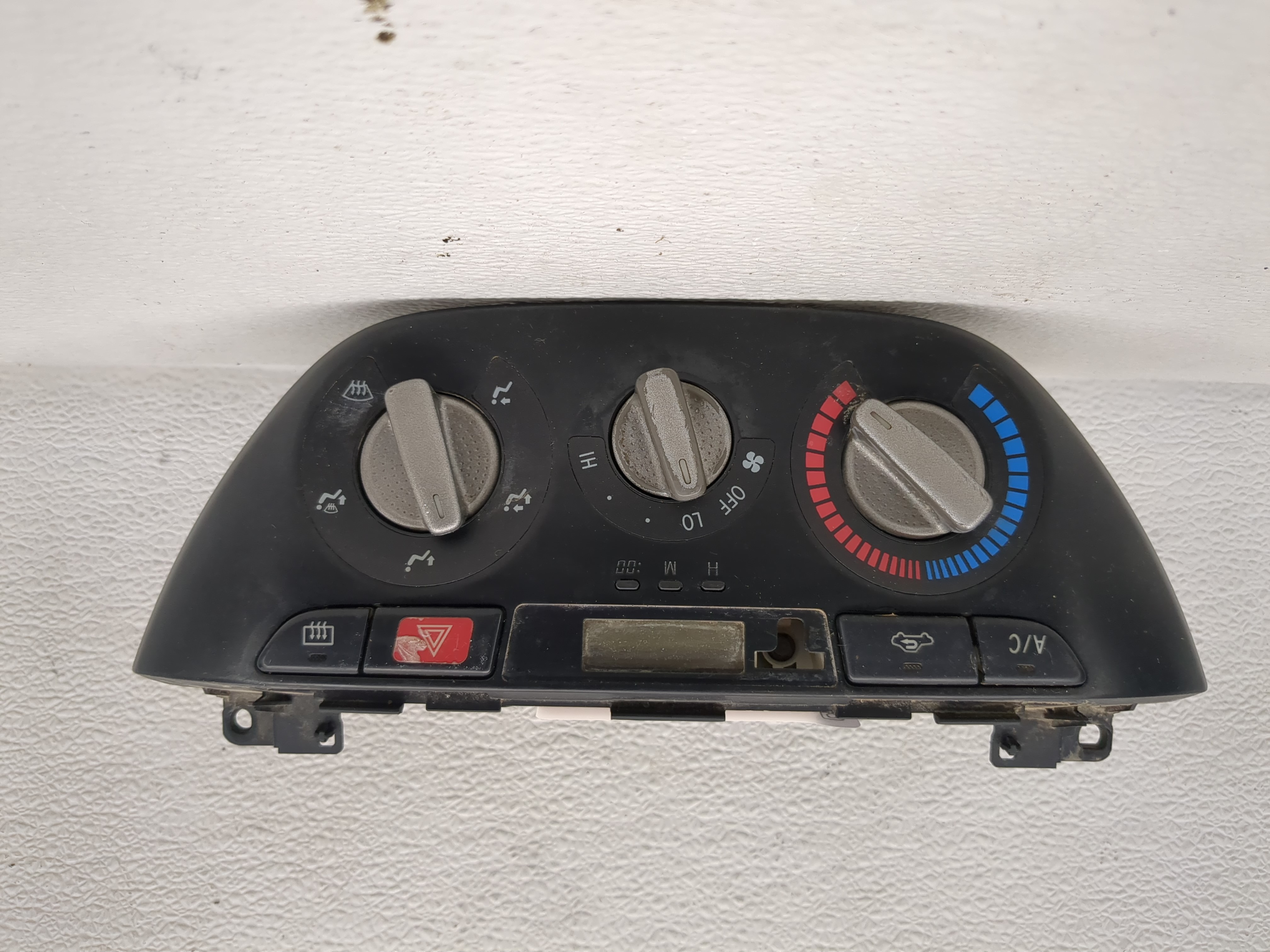 Picture of 2001-2003 Toyota Rav4 Ac Heater Climate Control 1192405