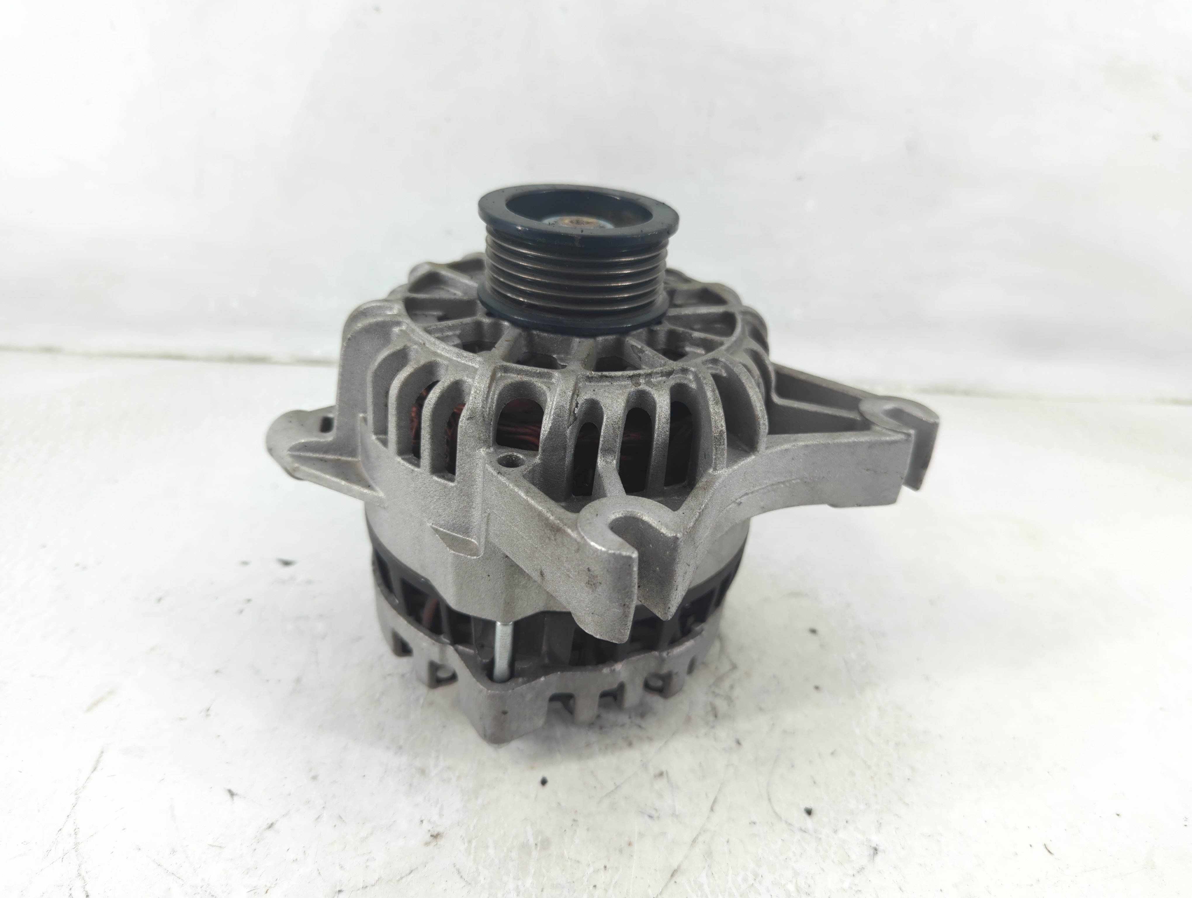 2005 Lincoln Navigator Alternator Generator Charging Assembly Engine Oem 1192428 - Oemusedautoparts1.com