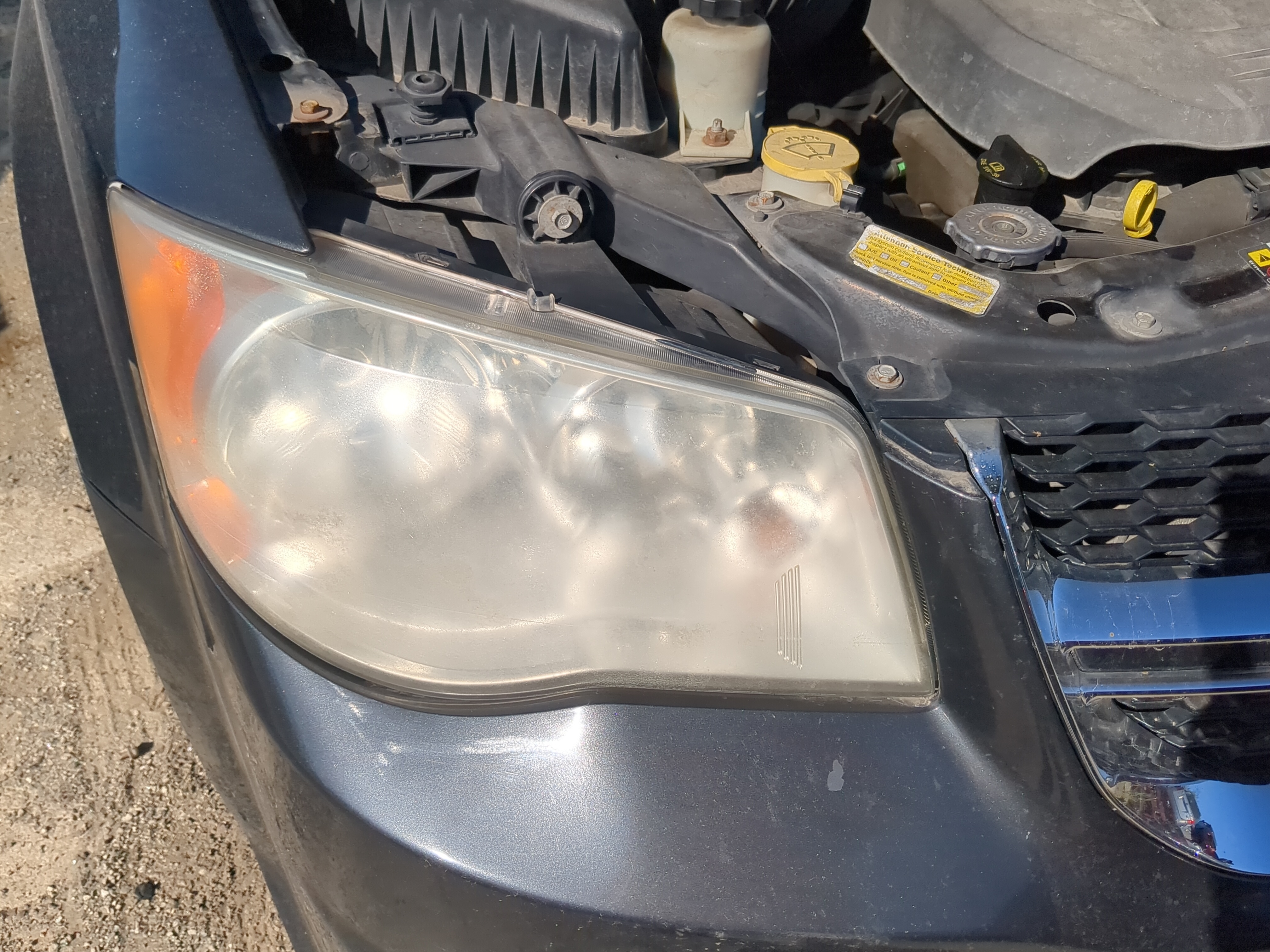2011 Dodge Grand Caravan Passenger Right Oem Head Light Headlight Lamp 1192497 - Oemusedautoparts1.com