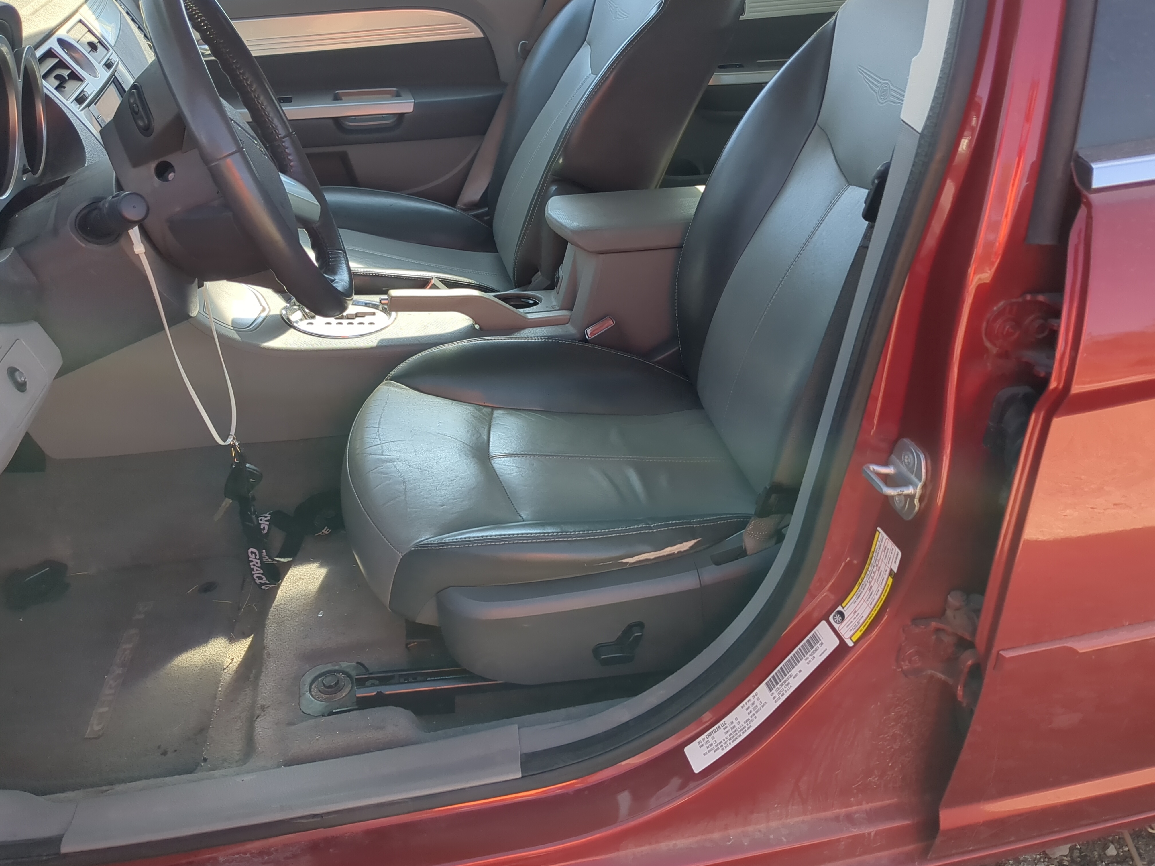 Picture of 2007-2010 Chrysler Sebring Driver Front Seat Oem 1192752