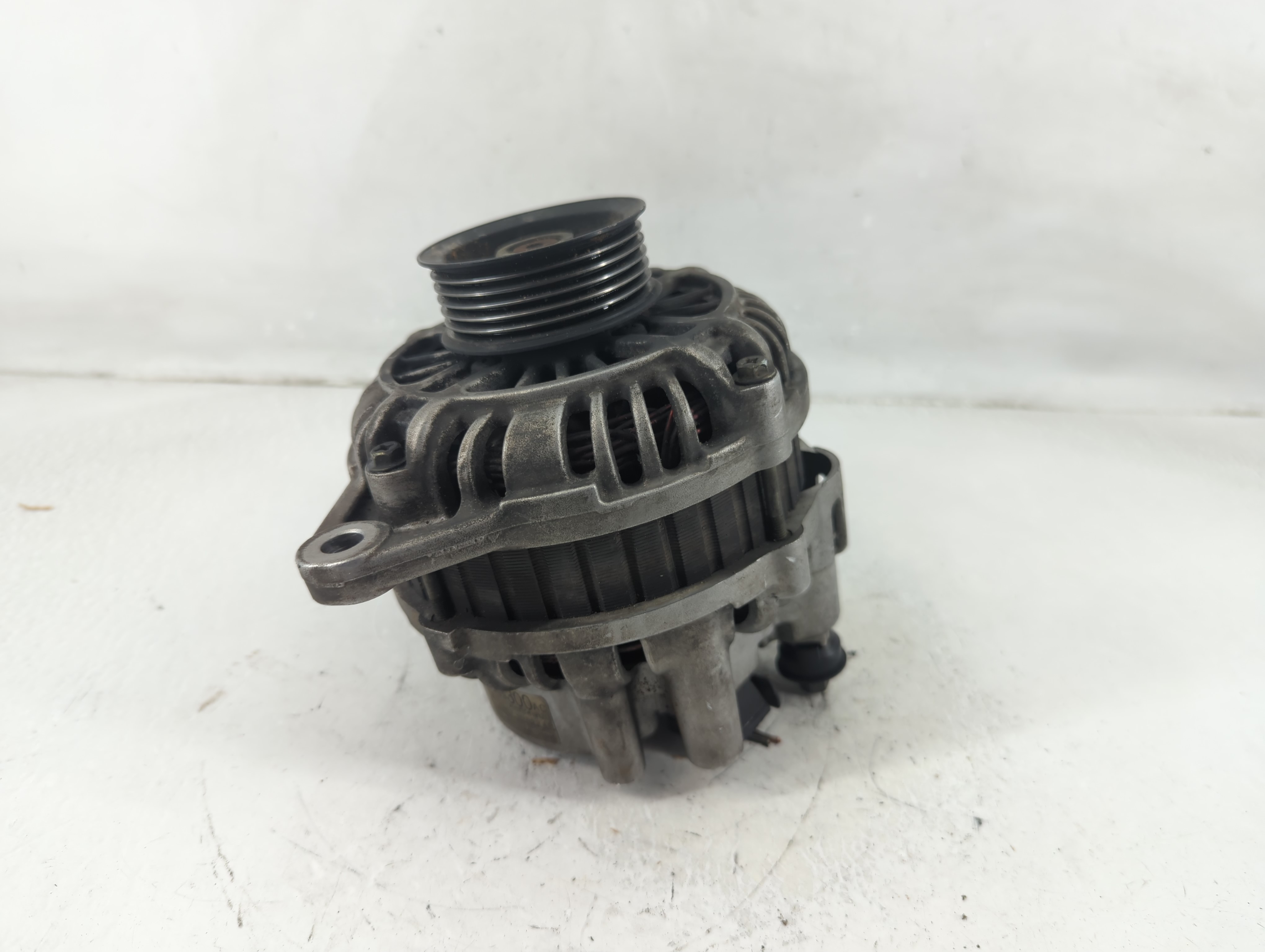 1999 Chrysler 300m Alternator Generator Charging Assembly Engine Oem 1192798 - Oemusedautoparts1.com