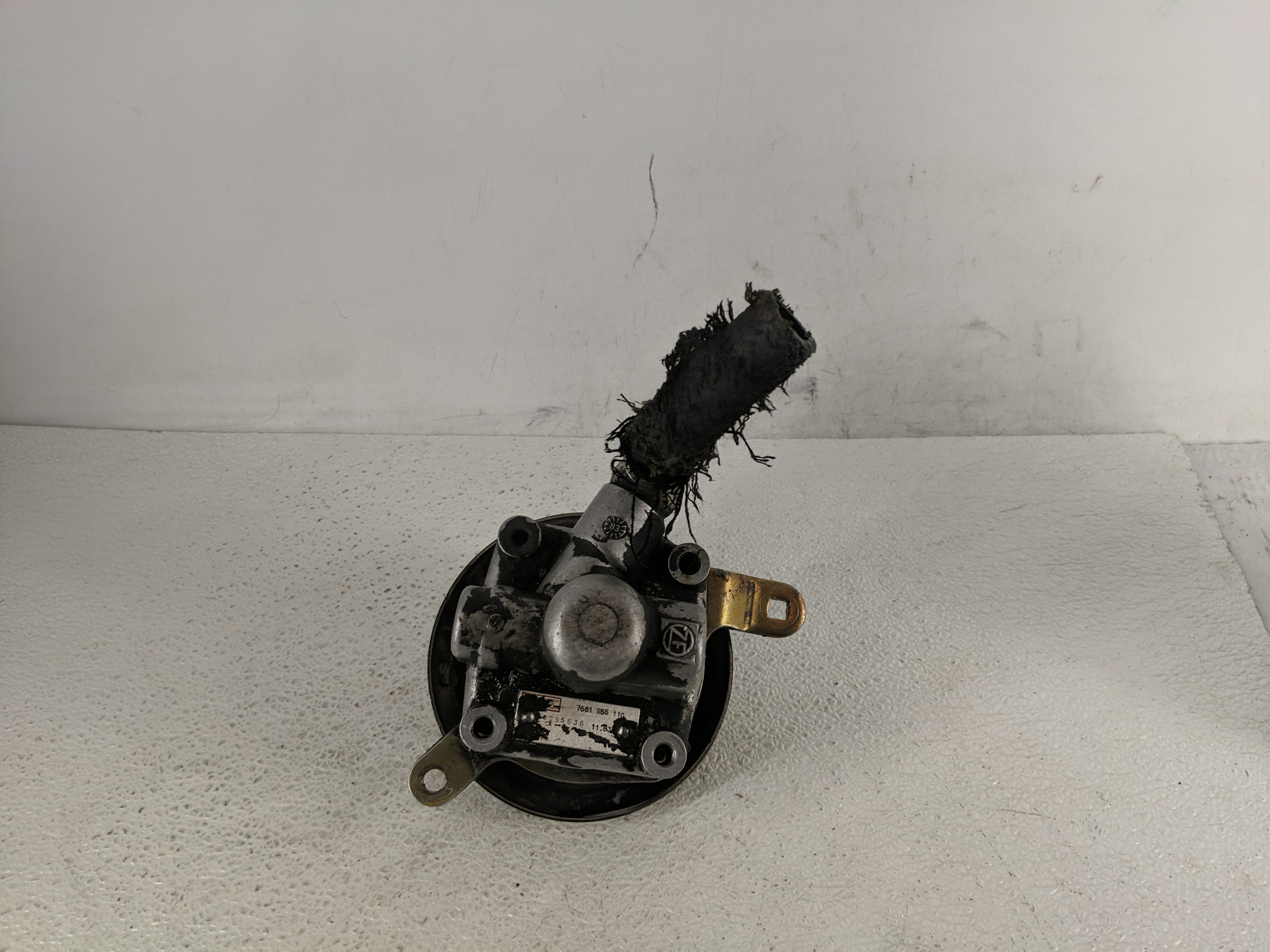 1984 Bmw 318i Power Steering Column Pump Oem 1192883 - Oemusedautoparts1.com