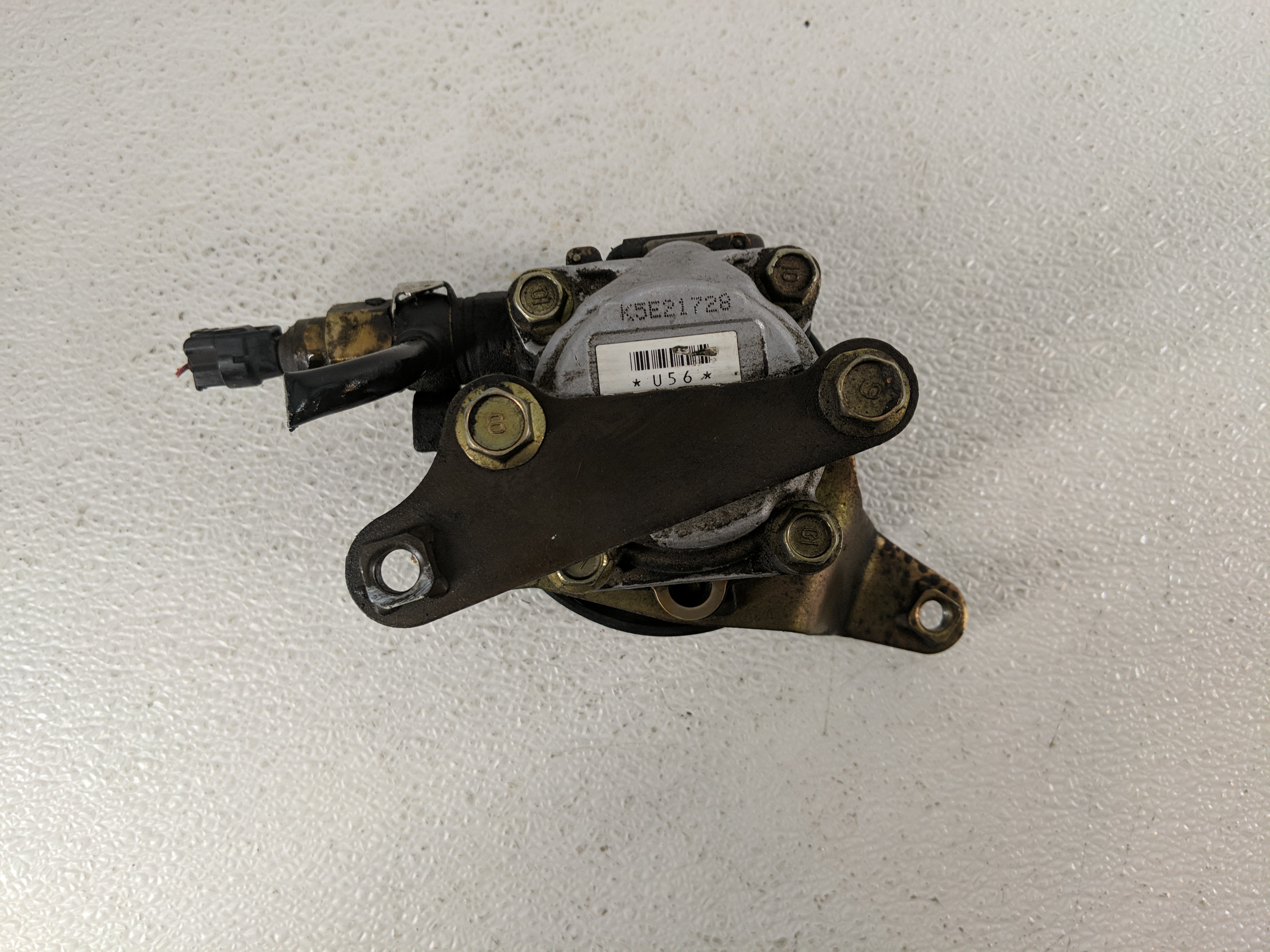 2004-2006 Toyota Sienna Power Steering Column Pump Oem 1192886 - Oemusedautoparts1.com