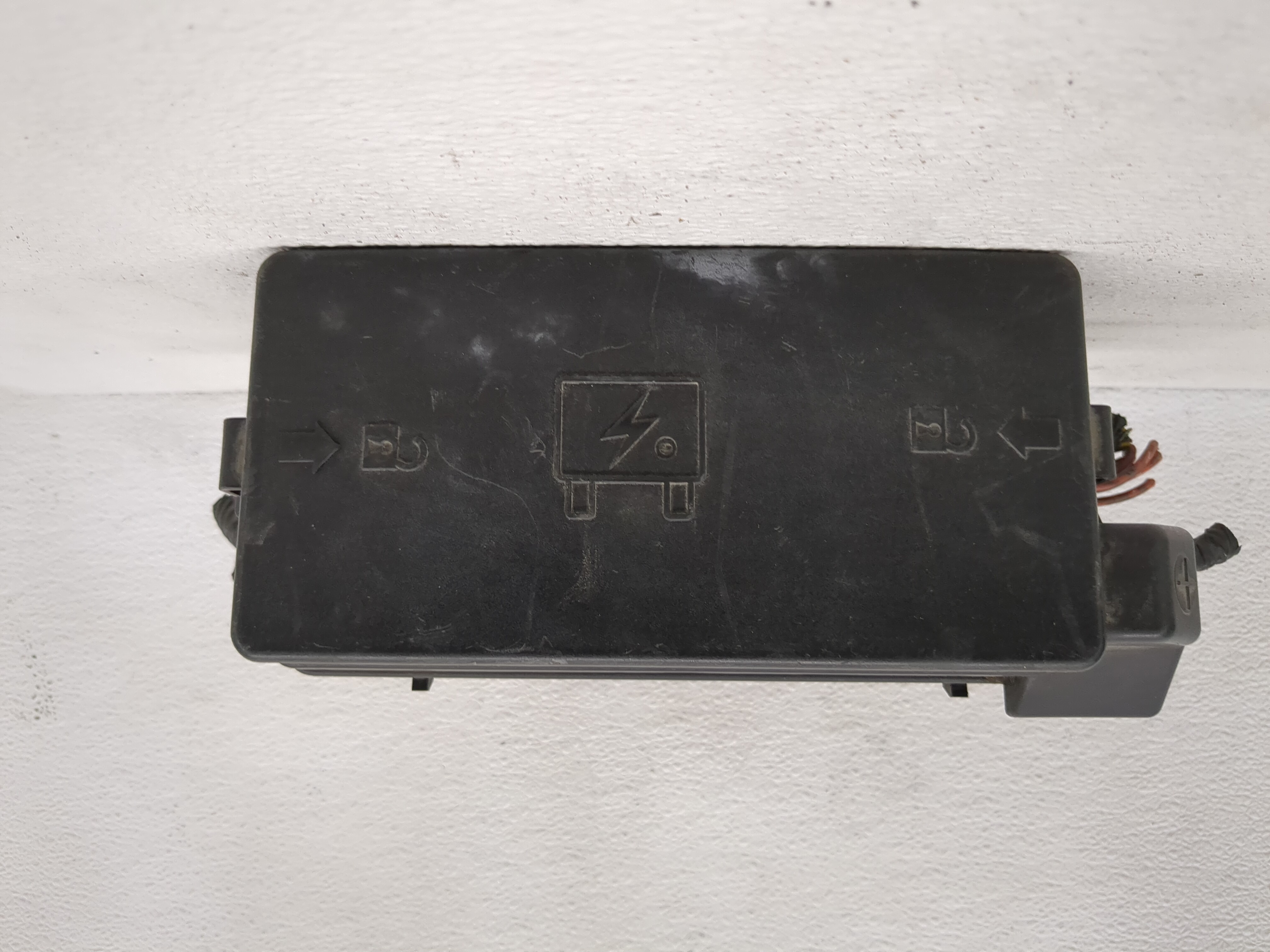 2006-2007 Saturn Vue Fusebox Fuse Box Relay Module 15796346 1192916 - Oemusedautoparts1.com