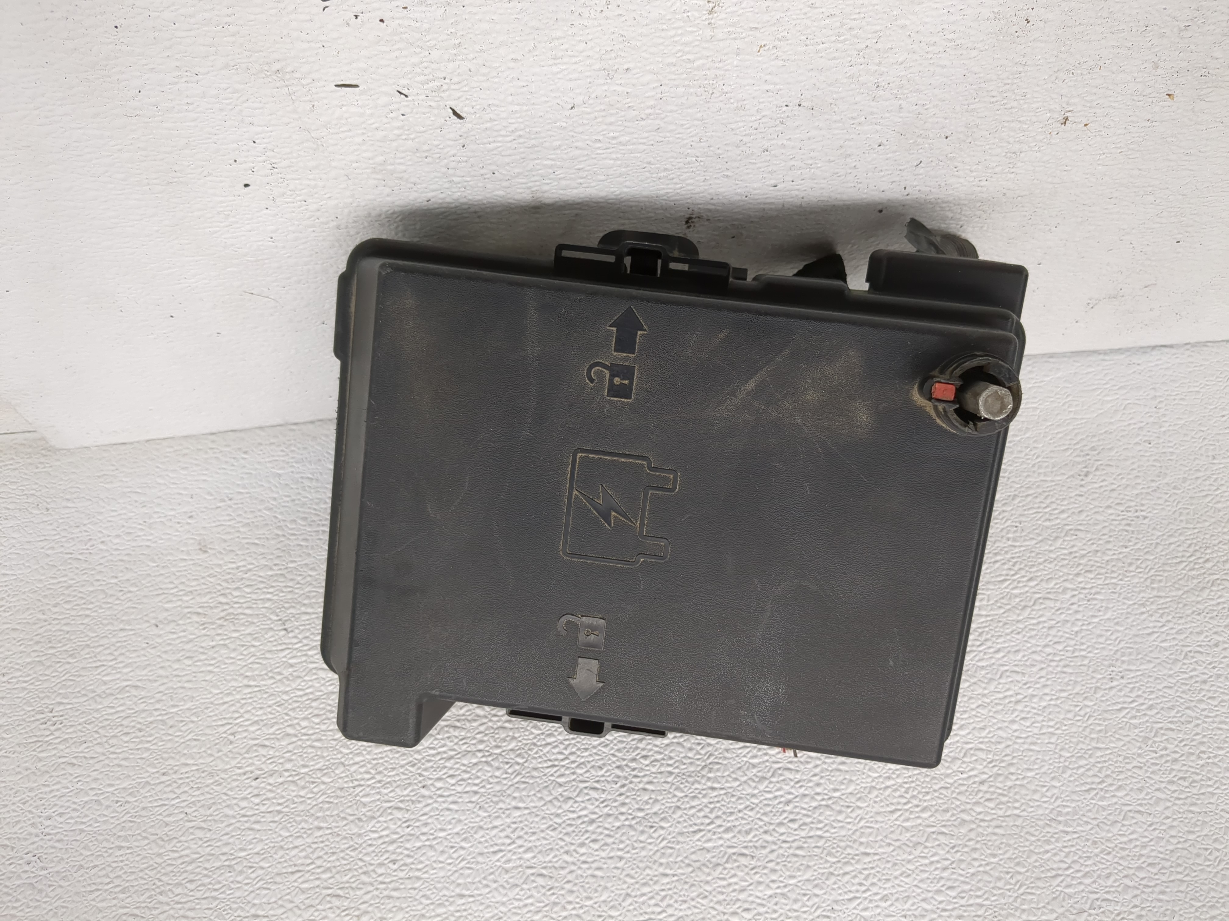 2007-2007 Pontiac G6 Fusebox Fuse Box Relay Module 1192988 - Oemusedautoparts1.com