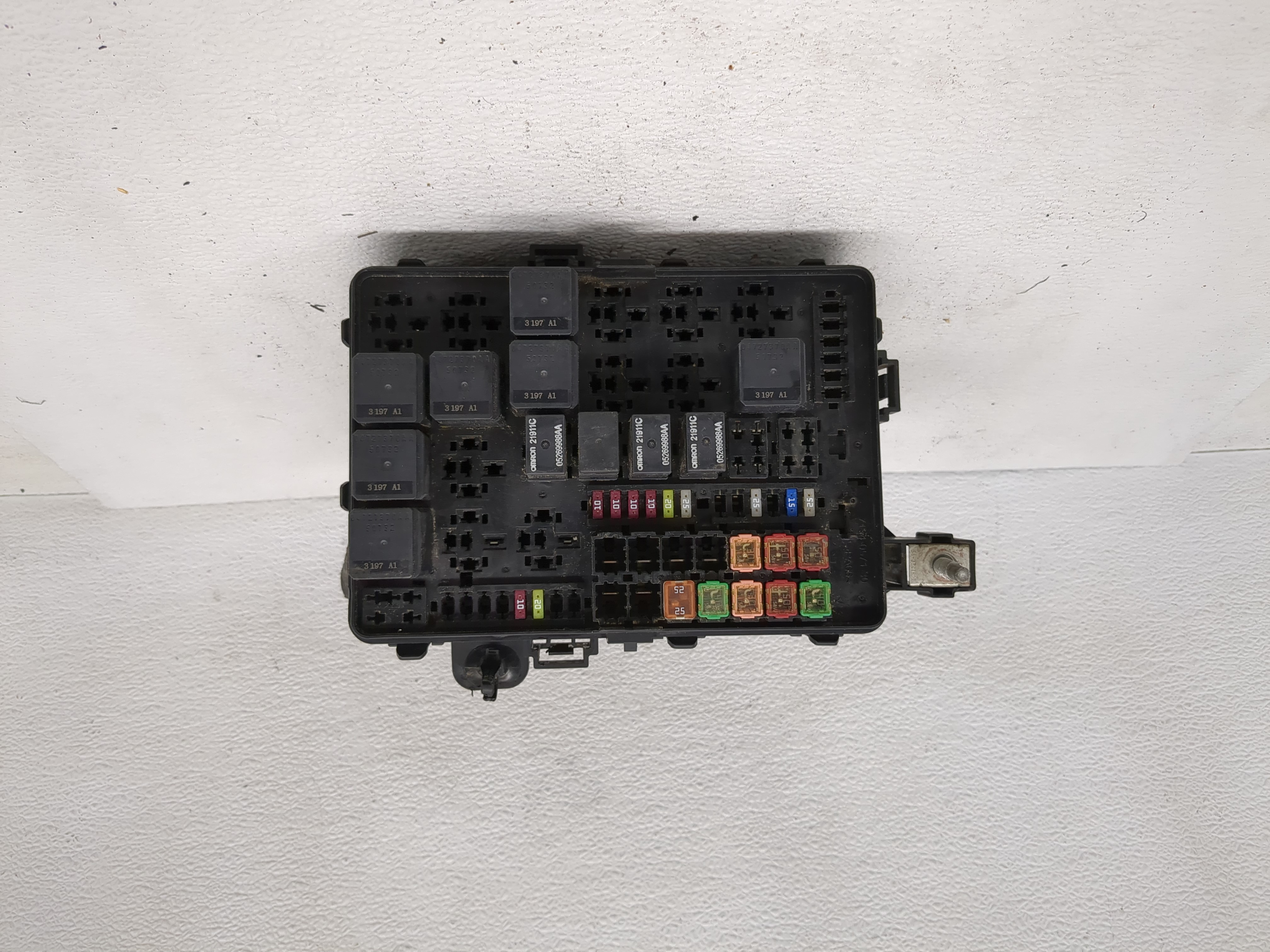 2012-2014 Dodge Charger Fusebox Fuse Box Relay Module 7154-7630-30 1192989 - Oemusedautoparts1.com