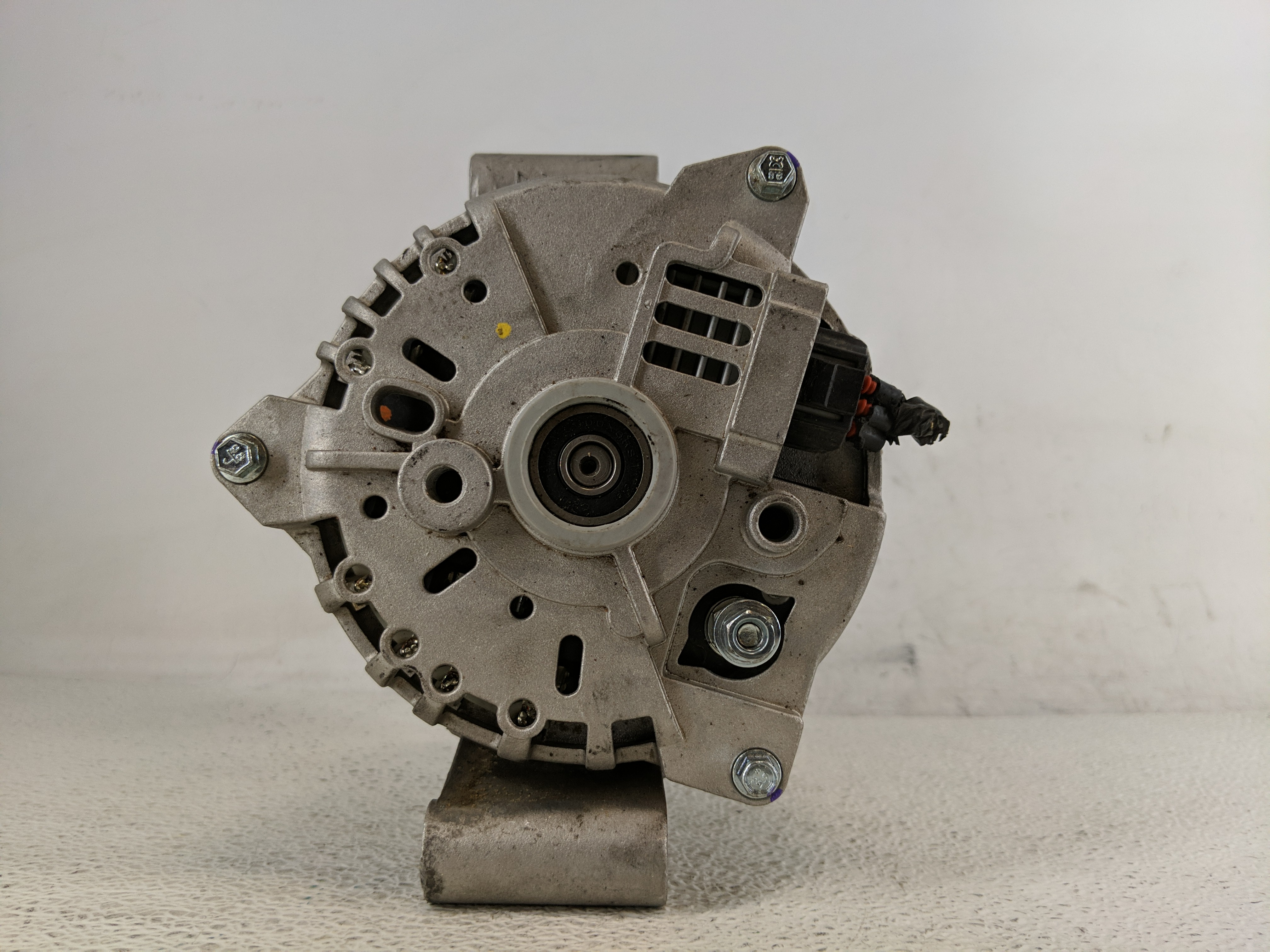 2005-2008 Ford Mustang Alternator Generator Charging Assembly Engine Oem 1192997 - Oemusedautoparts1.com