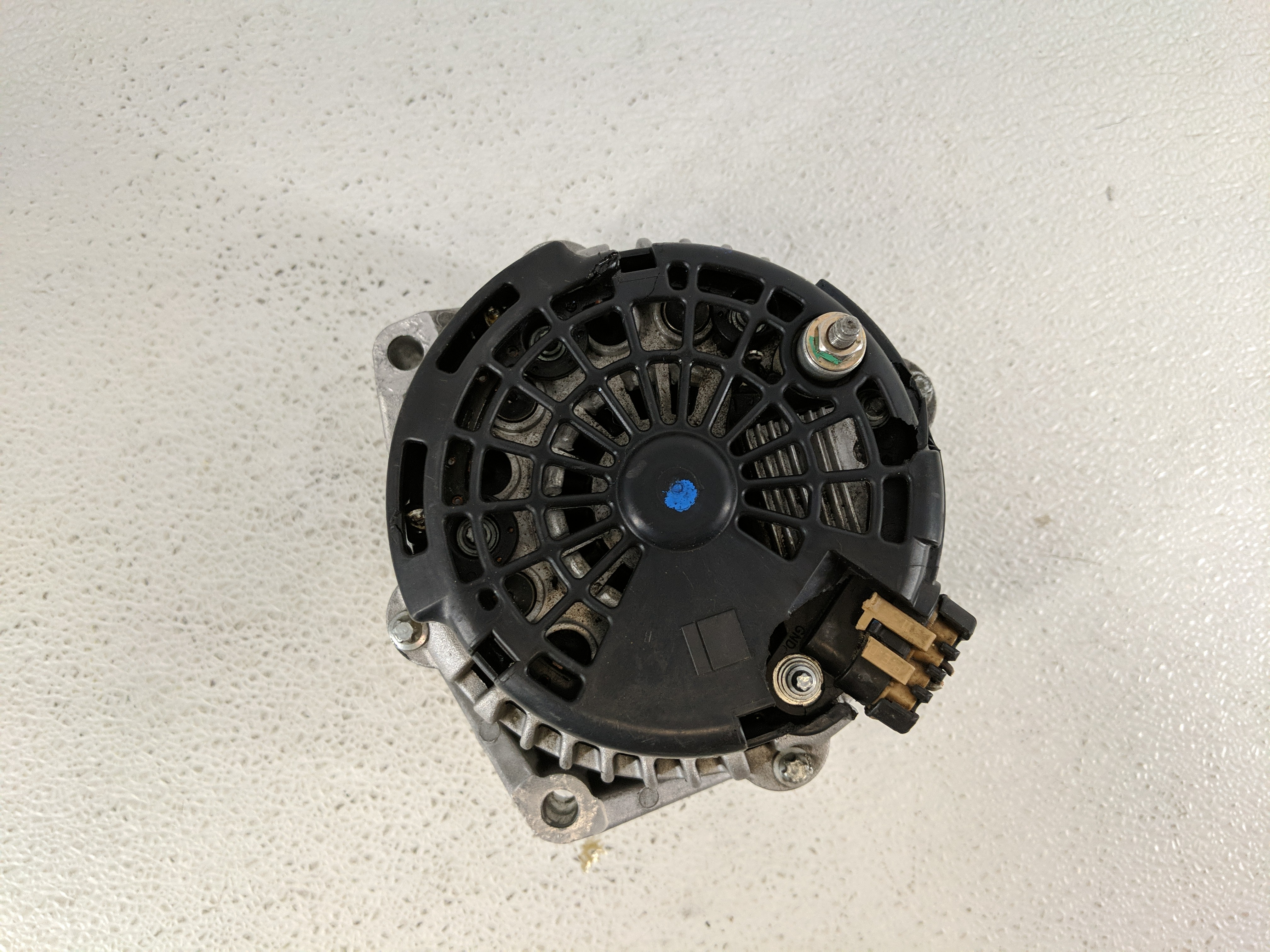 2000 Chevrolet Suburban 1500 Alternator Generator Charging Assembly Engine Oem 1193012 - Oemusedautoparts1.com