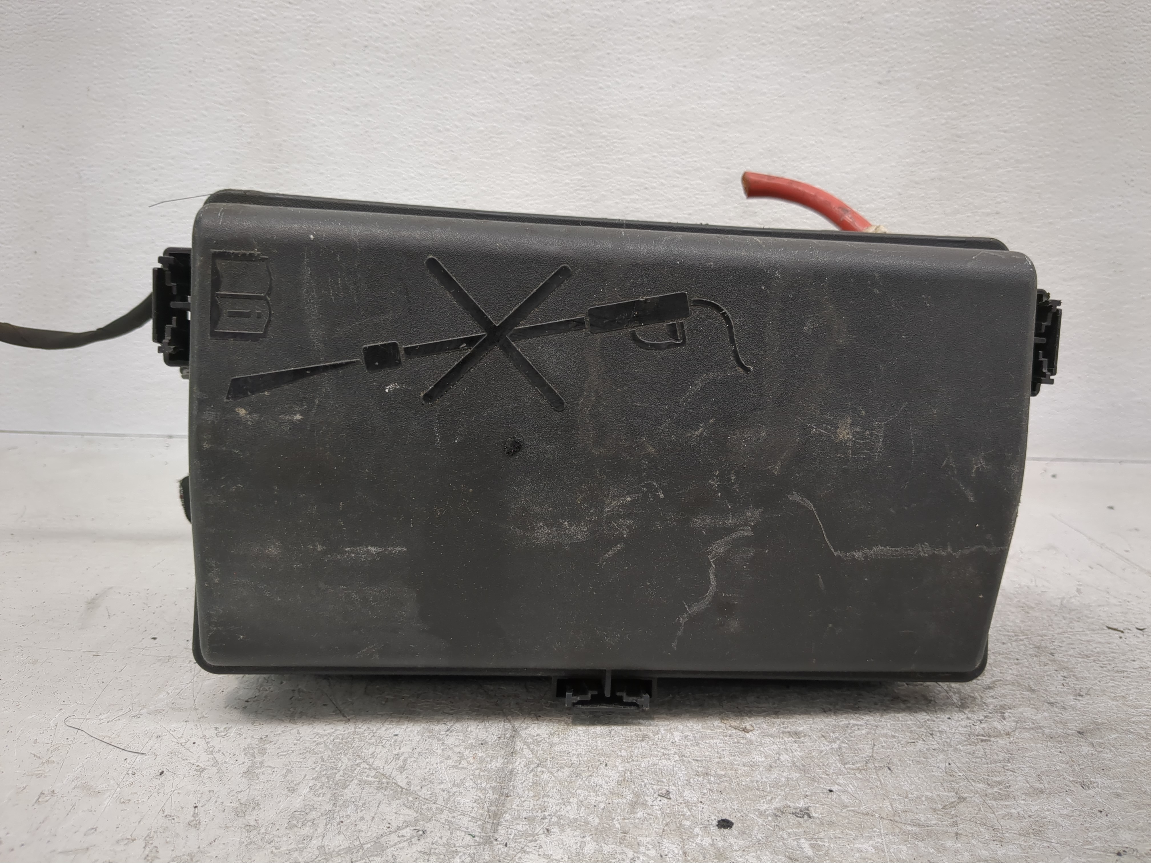 2011-2014 Chevrolet Cruze Fusebox Fuse Box Relay Module 95216200 1193020 - Oemusedautoparts1.com