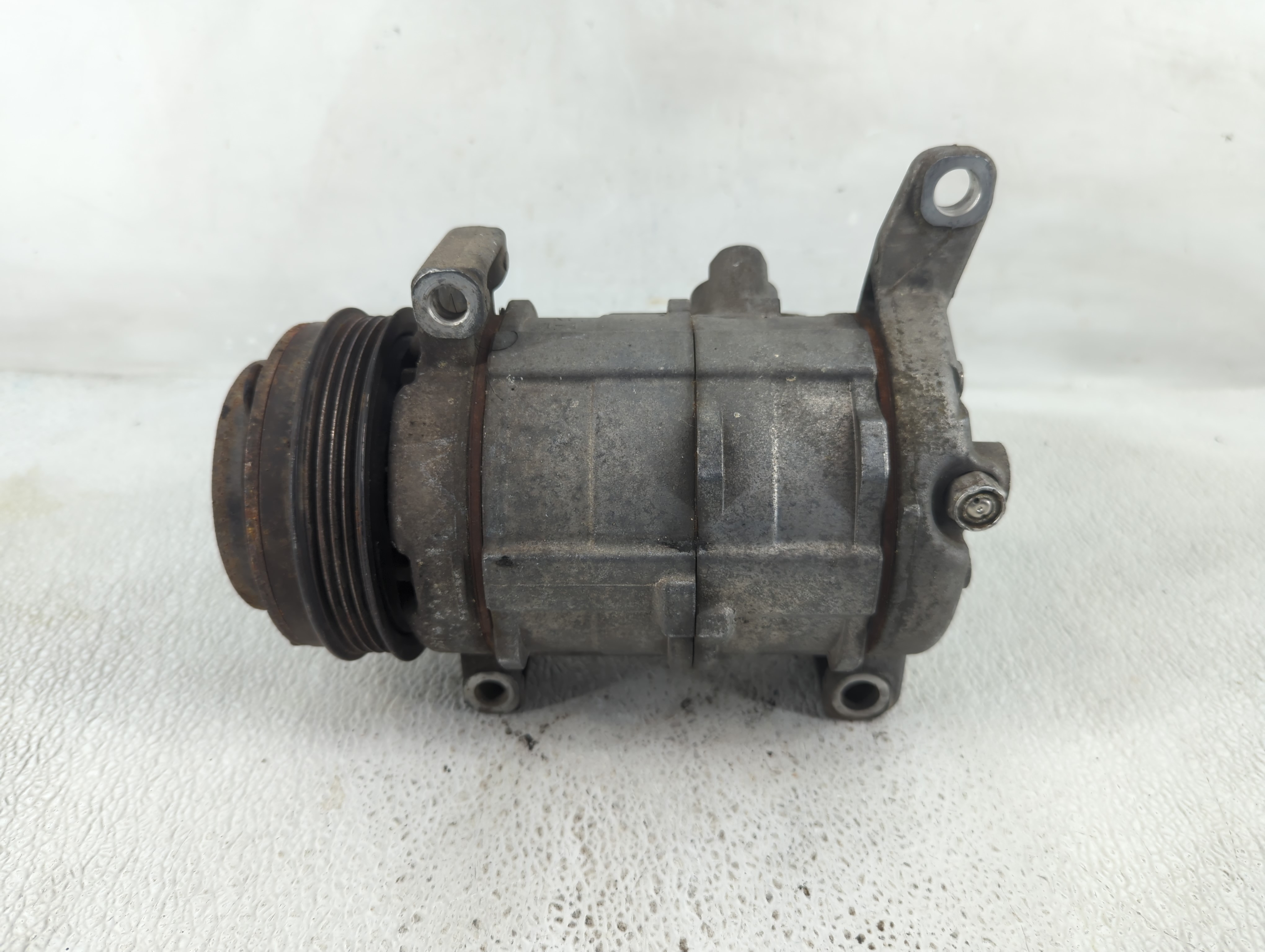 1994-1998 Saturn Sl Air Conditioning A/c Ac Compressor Oem 1193027 - Oemusedautoparts1.com