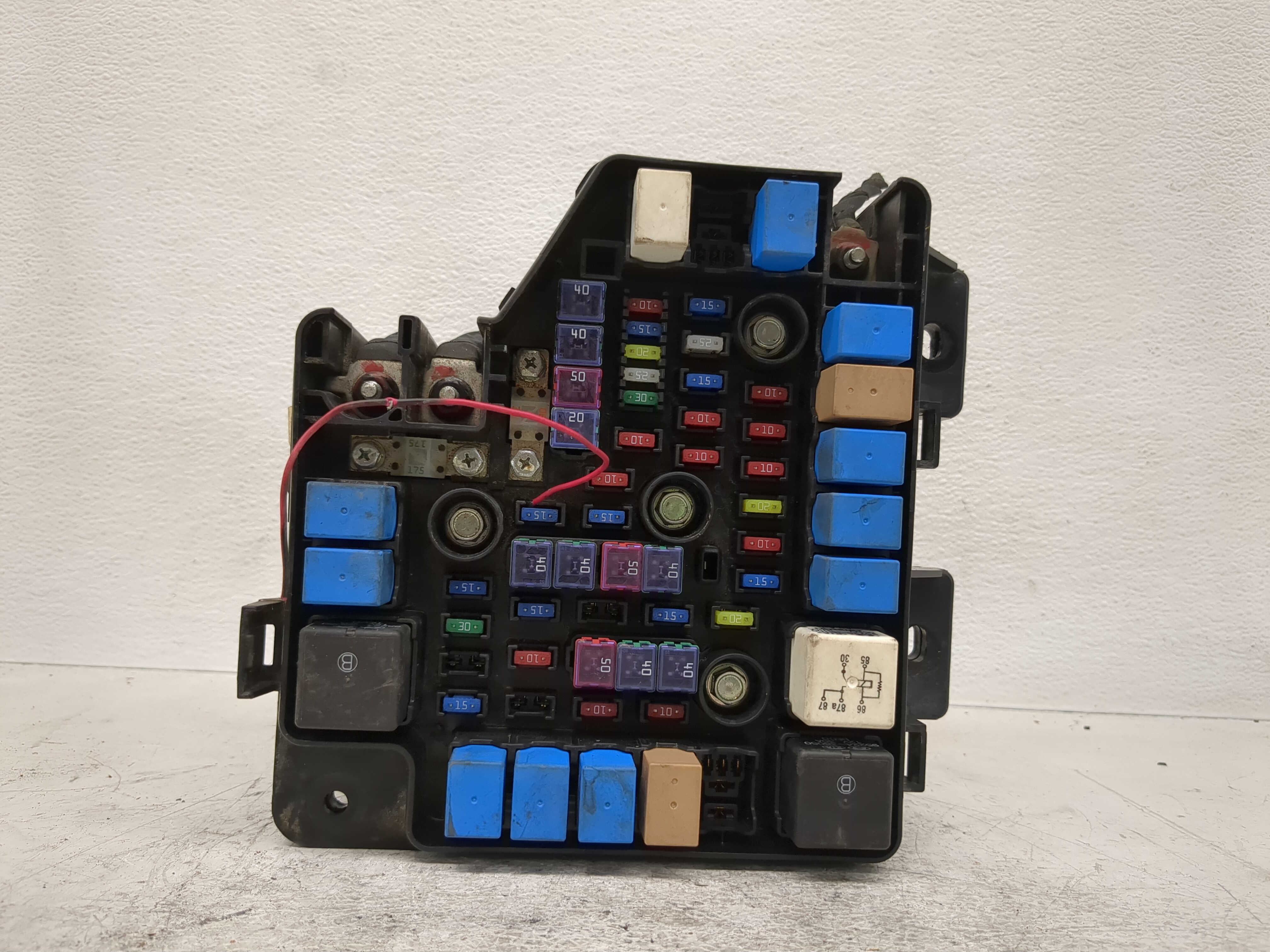 2005-2006 Infiniti G35 Fusebox Fuse Box Relay Module 1193145 - Oemusedautoparts1.com