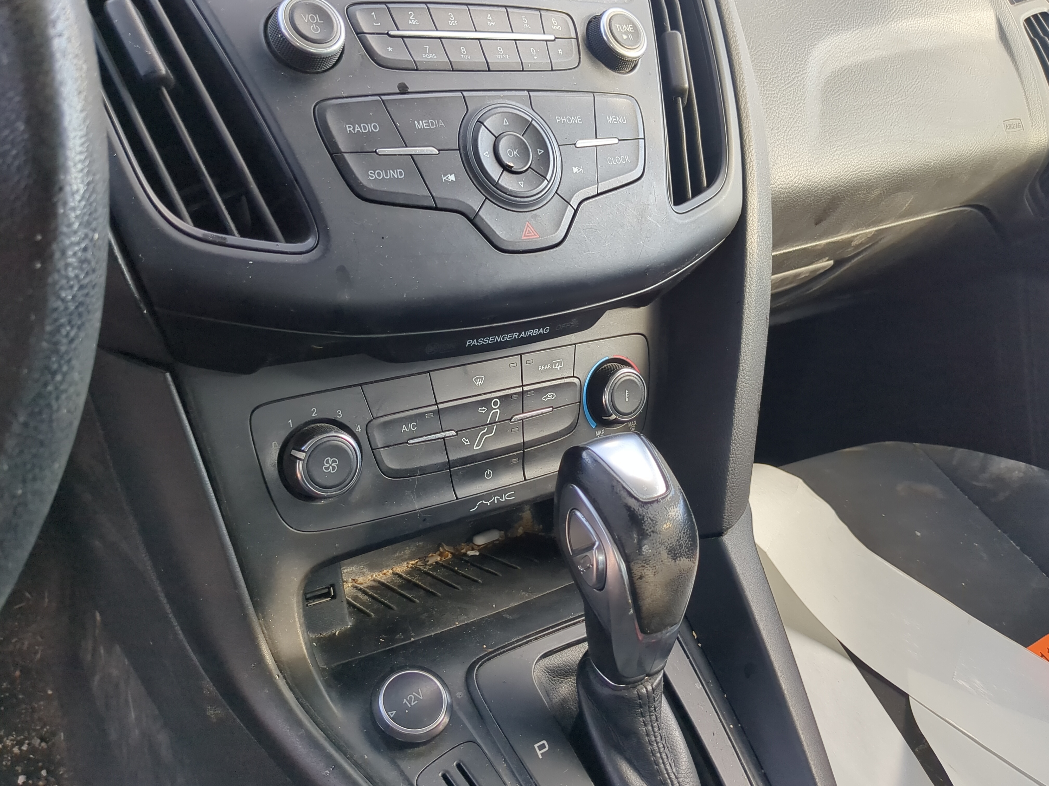 2015-2018 Ford Focus Ac Heater Climate Control 1193206 - Oemusedautoparts1.com