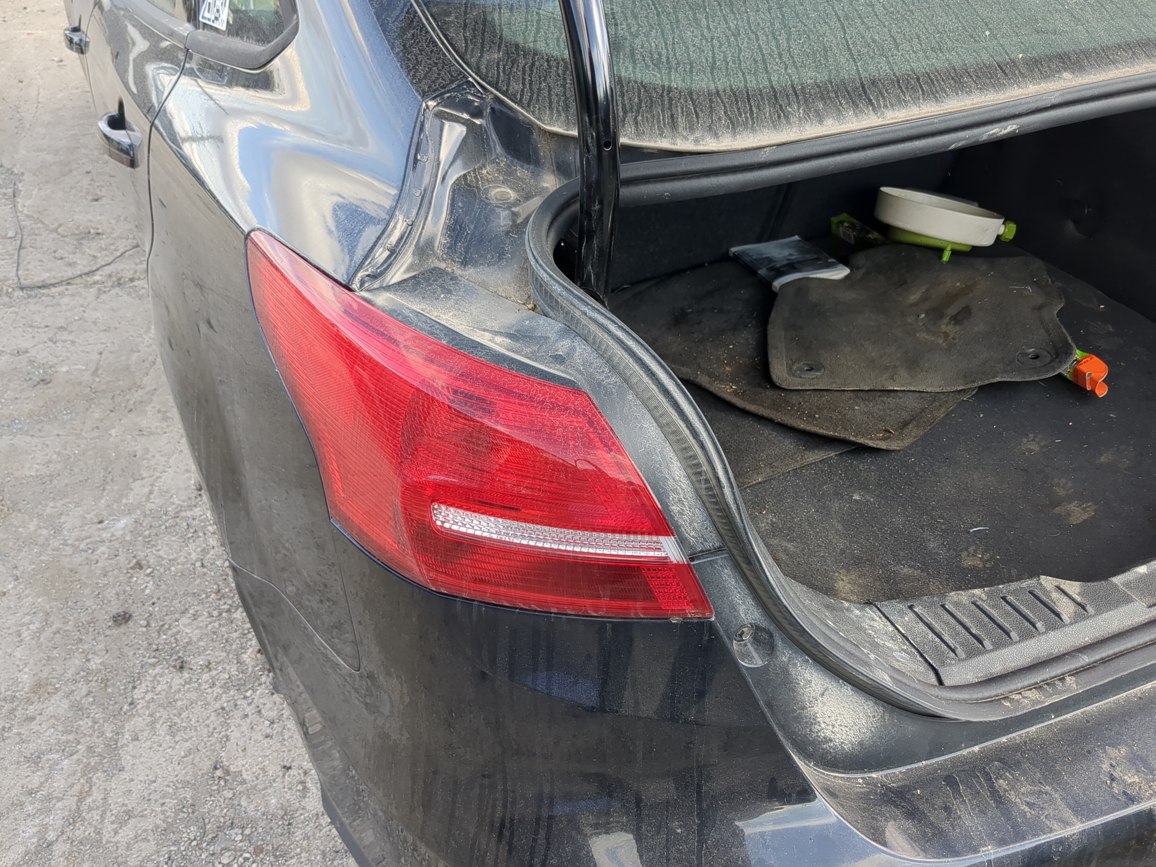 Picture of 2015-2018 Ford Focus Driver Left Side Tail Light Taillight Oem 1193269