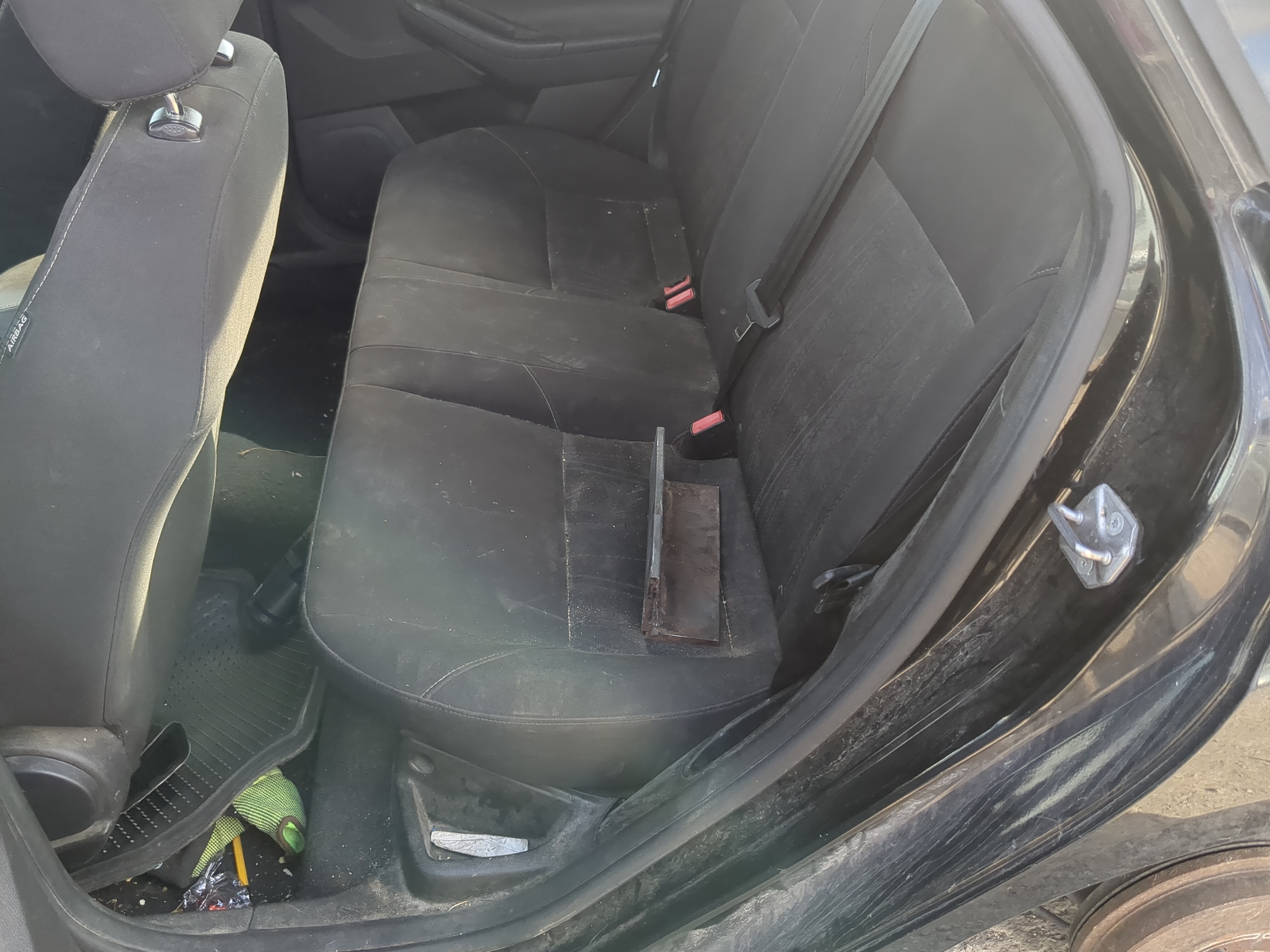 2016 Ford Focus Rear Seat Oem 1193303 - Oemusedautoparts1.com