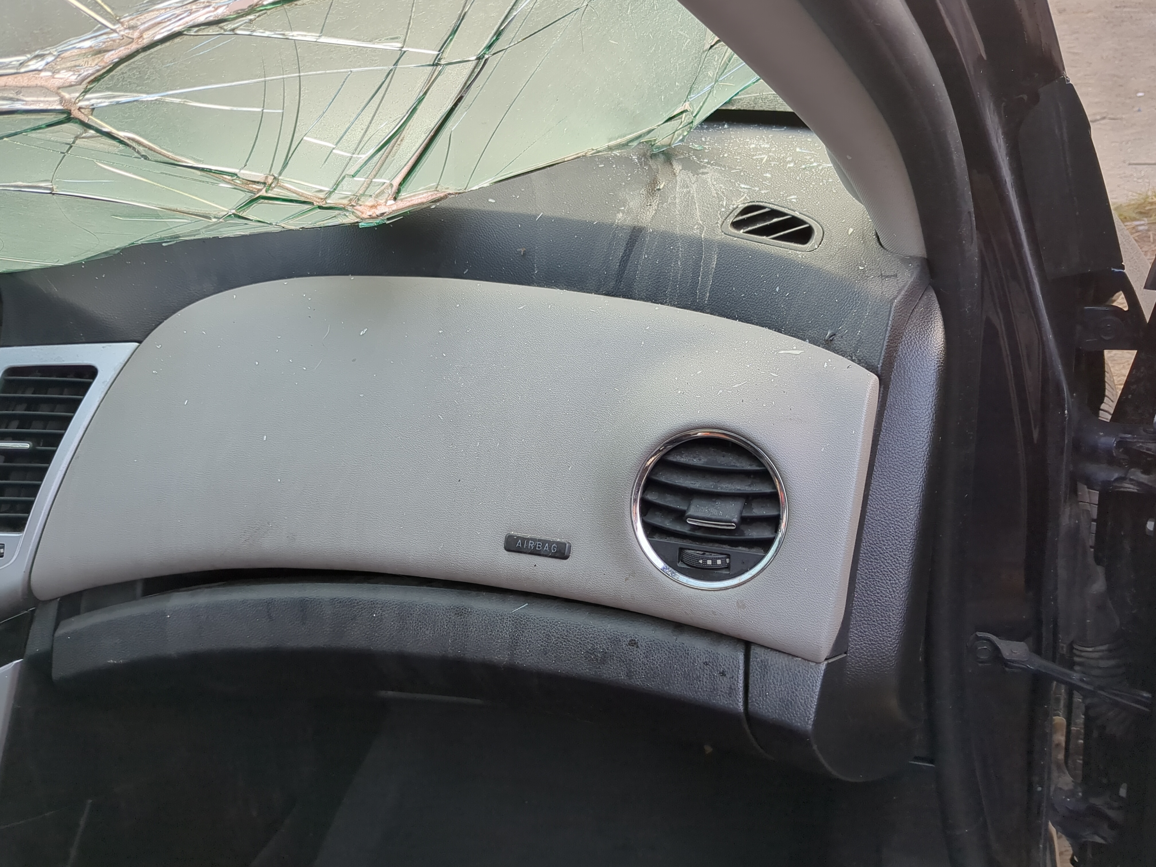 2013-2015 Chevrolet Cruze Air Bag Passenger Right Dashboard Oem 1193983 - Oemusedautoparts1.com