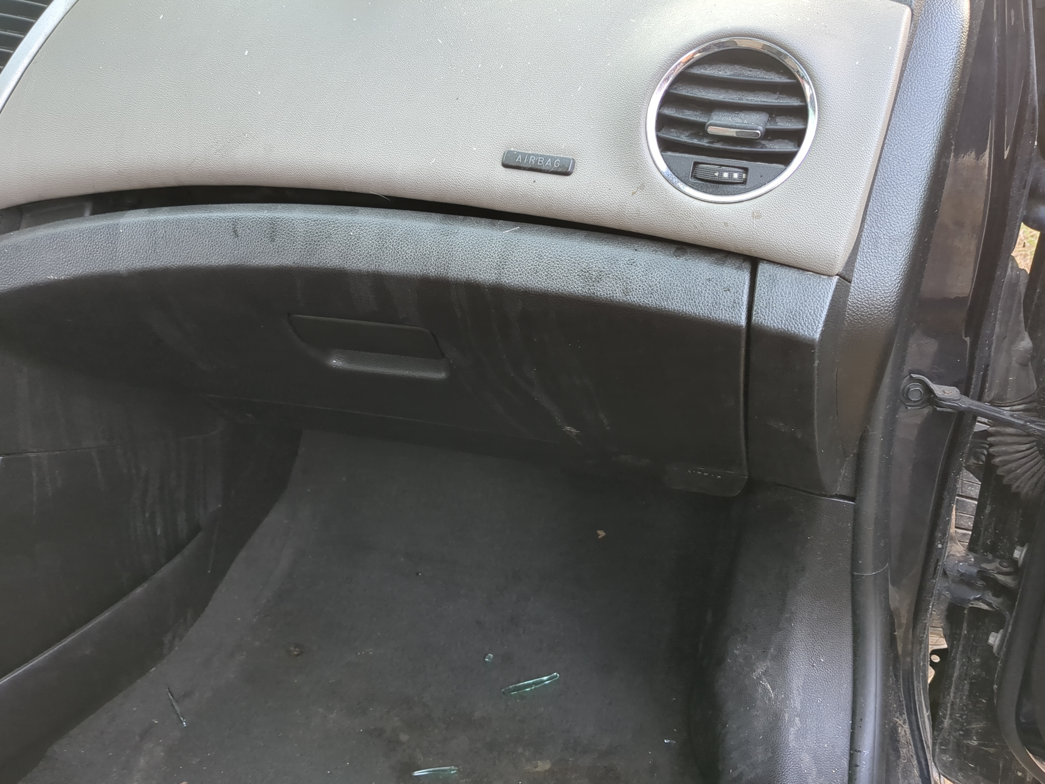 2015 Chevrolet Cruze Passenger Glove Box Door Storage Compartment 1194109 - Oemusedautoparts1.com