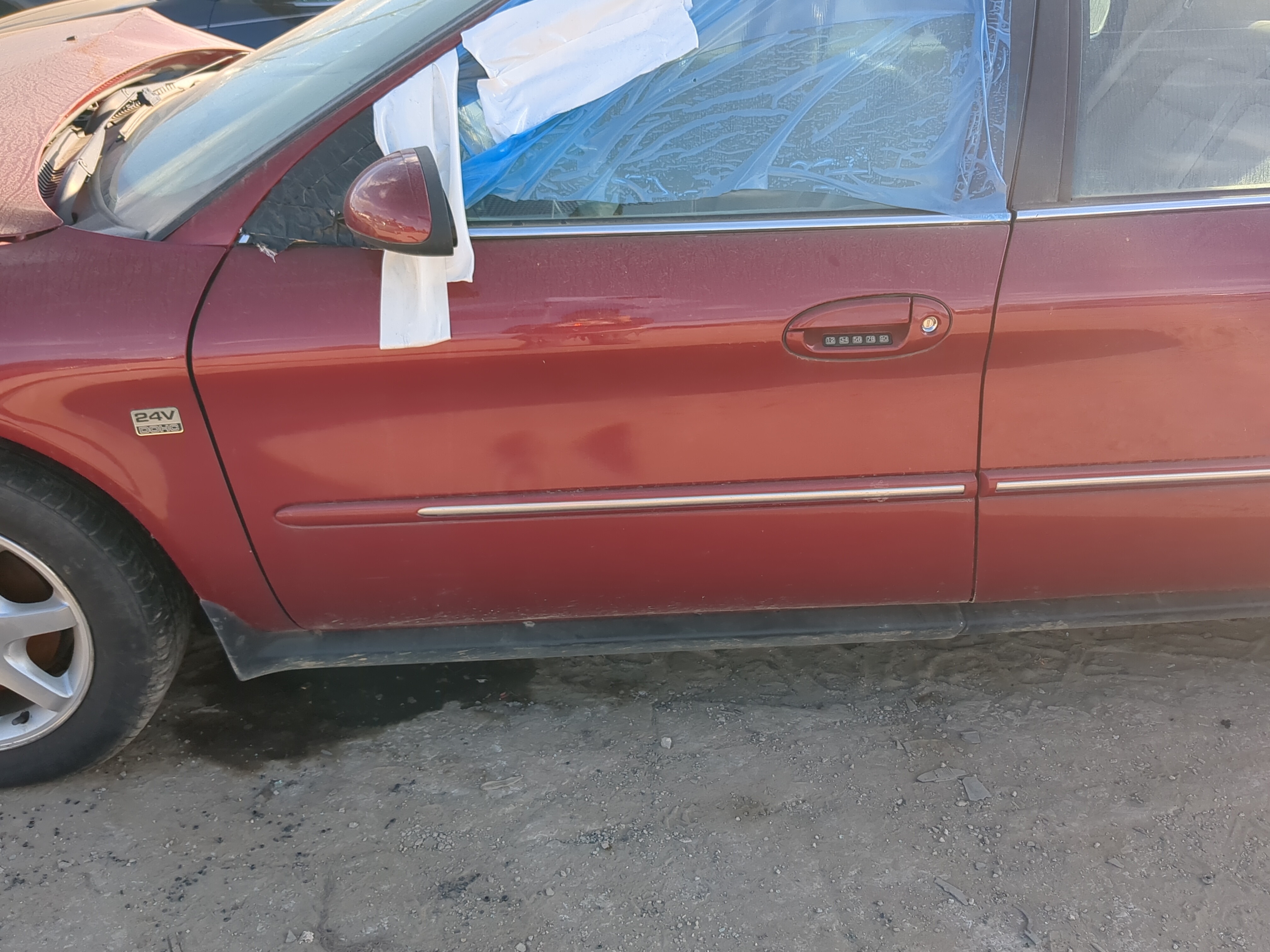 2000-2005 Mercury Sable Driver Front Door Oem 1194171 - Oemusedautoparts1.com