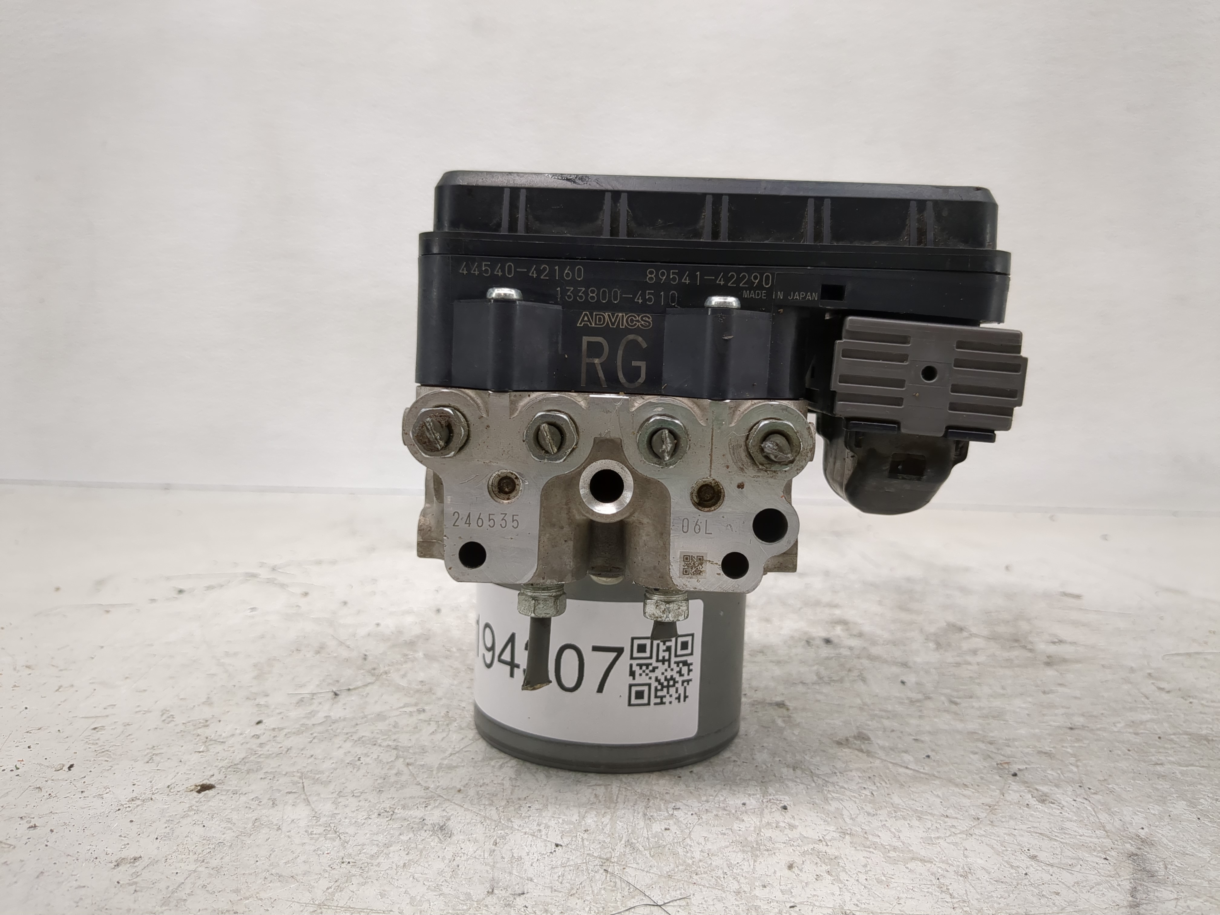 2012-2012 Toyota Rav4 Abs Pump Control Module 1194307 - Oemusedautoparts1.com