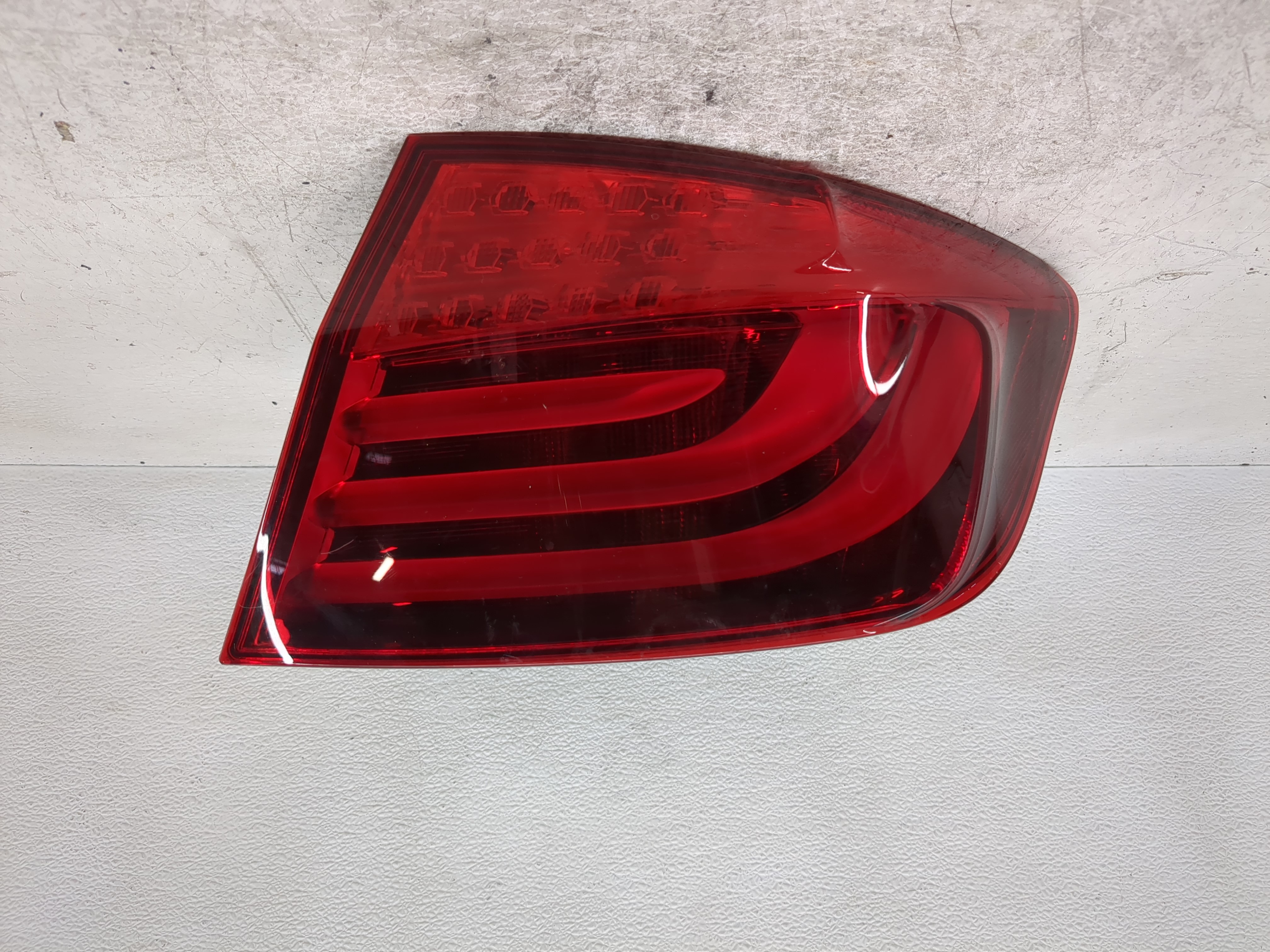 Picture of 2011-2013 Bmw 535i Passenger Right Side Tail Light Taillight Oem 1194362