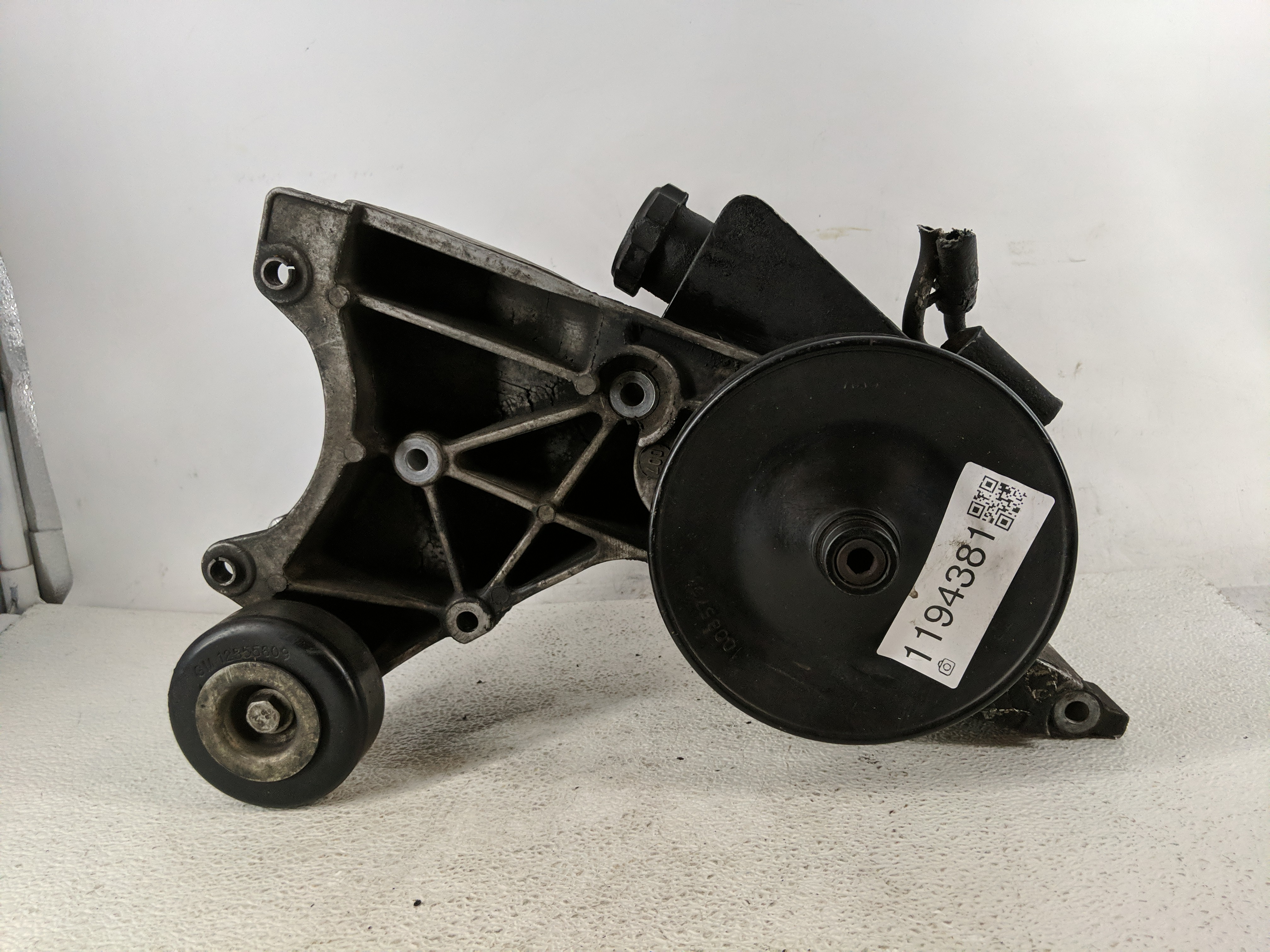 2001-2002 Chevrolet Tahoe Power Steering Column Pump Oem 1194381 - Oemusedautoparts1.com