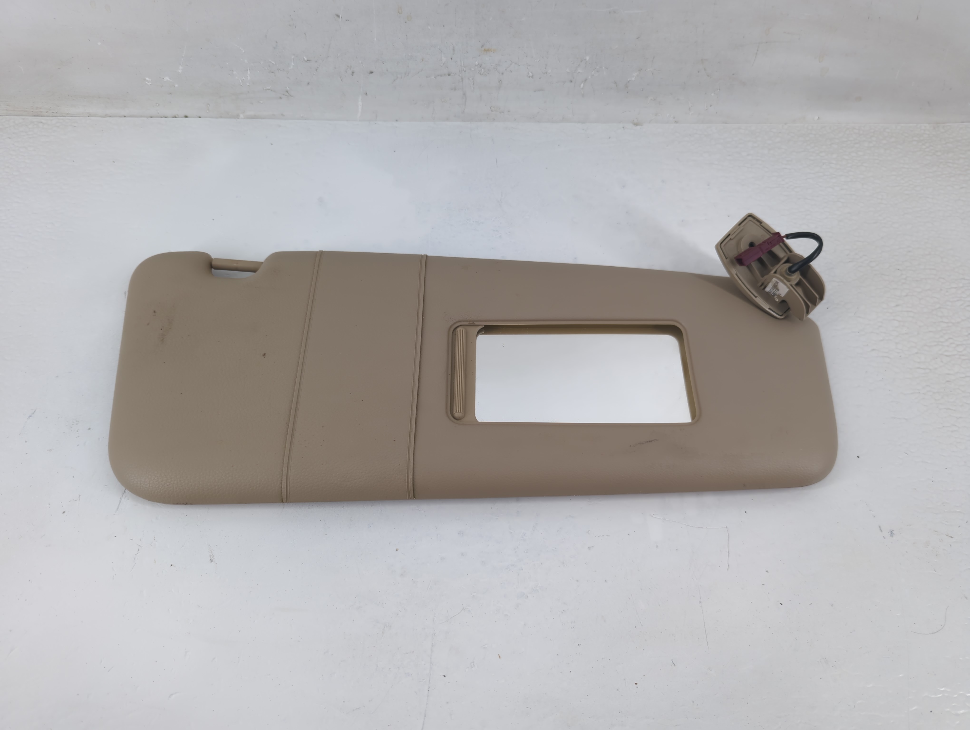 Picture of 2008-2009 Bmw 535i Passenger Sun Visor Mirror Right Sunvisor 1194399