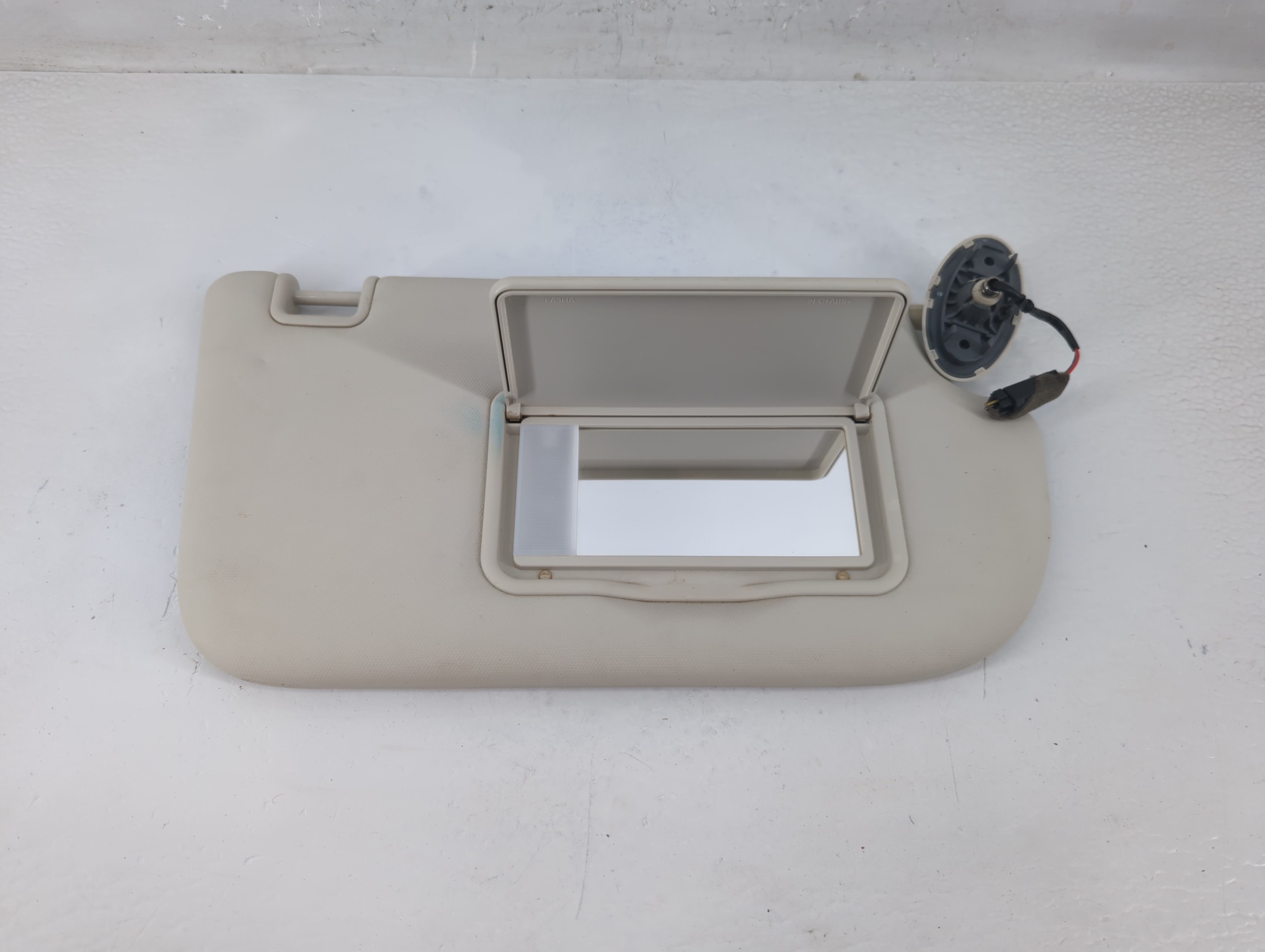 Picture of 2013-2019 Ford Escape Passenger Sun Visor Mirror Right Sunvisor 1194403