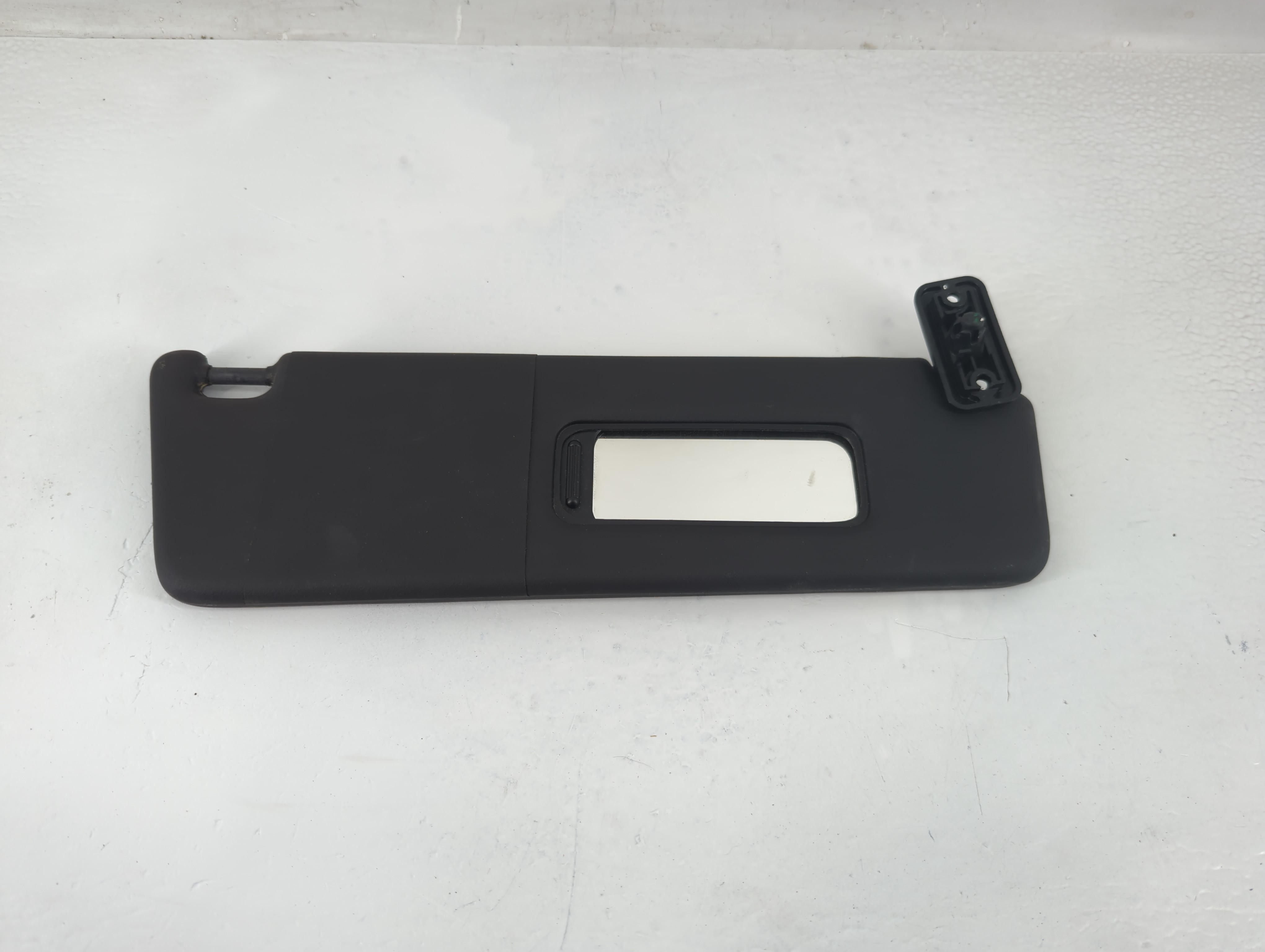 Picture of 2010-2015 Chevrolet Camaro Passenger Sun Visor Mirror Right Sunvisor 1194408